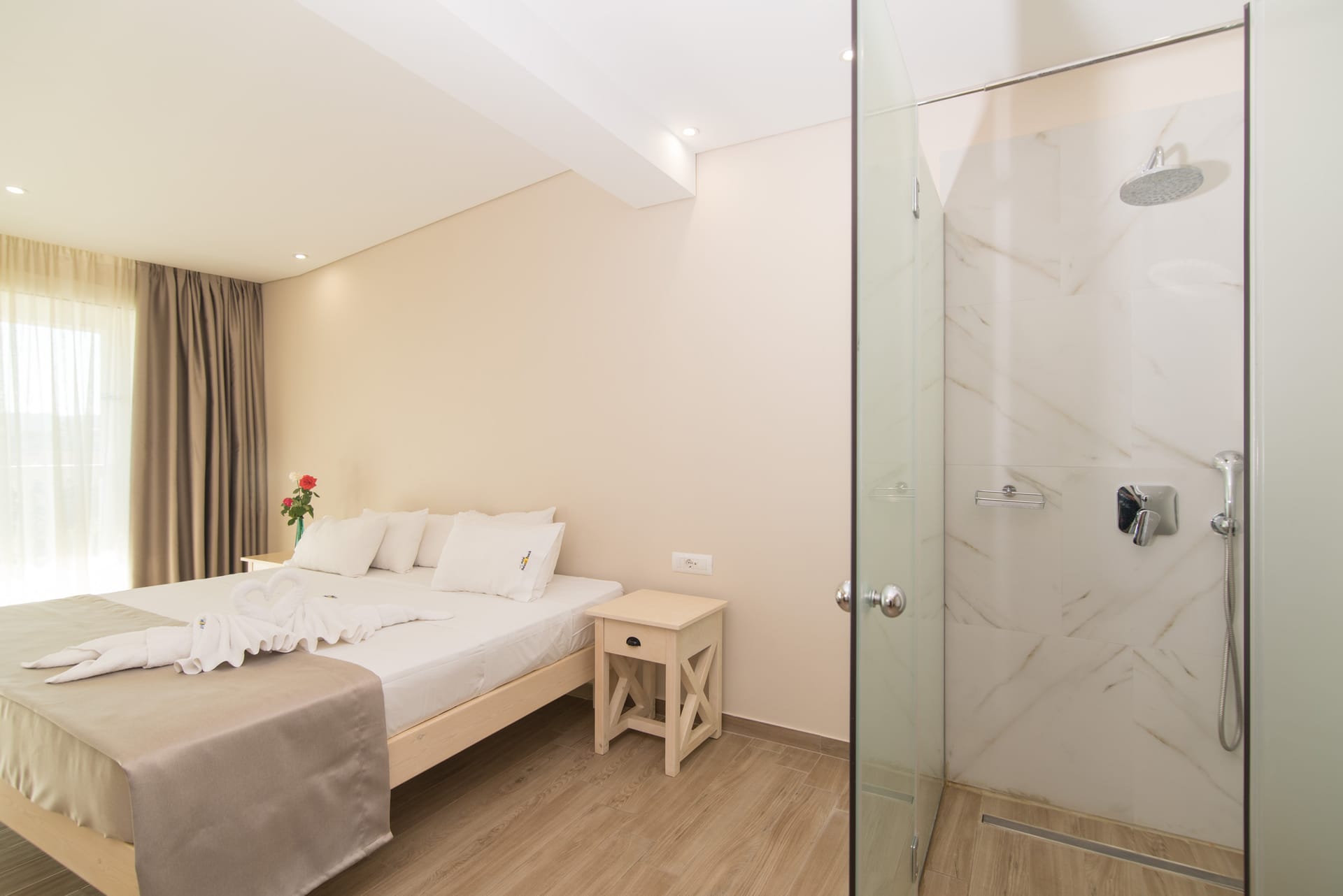Belussi Beach Hotel & Suites - JUNIOR - 8