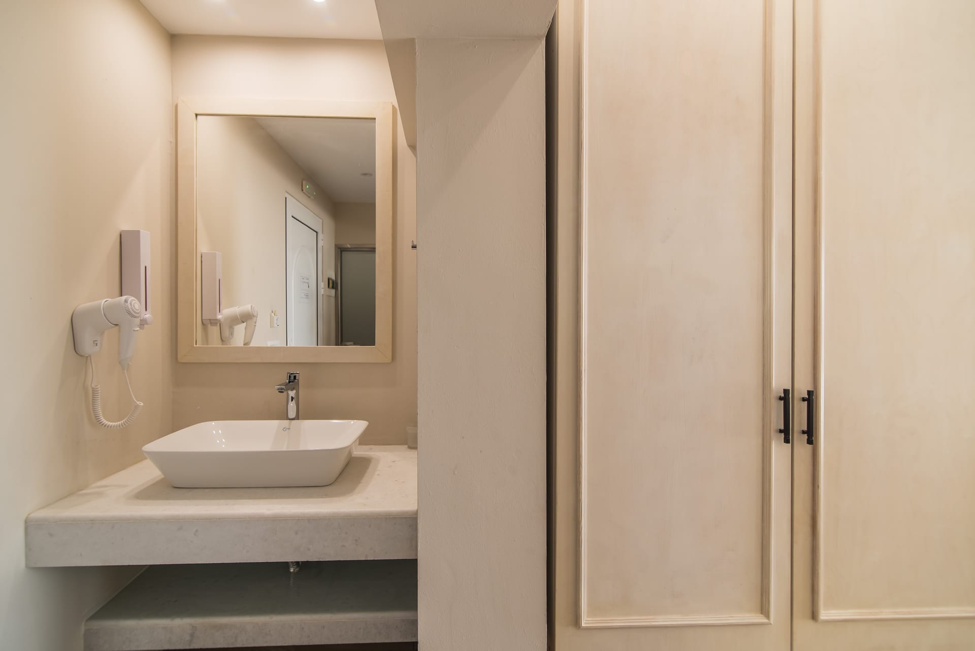 Belussi Beach Hotel & Suites - JUNIOR - 9