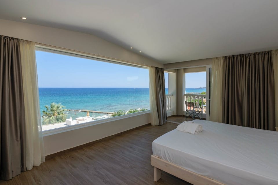 Belussi Beach Hotel & Suites - DELUXE - 5