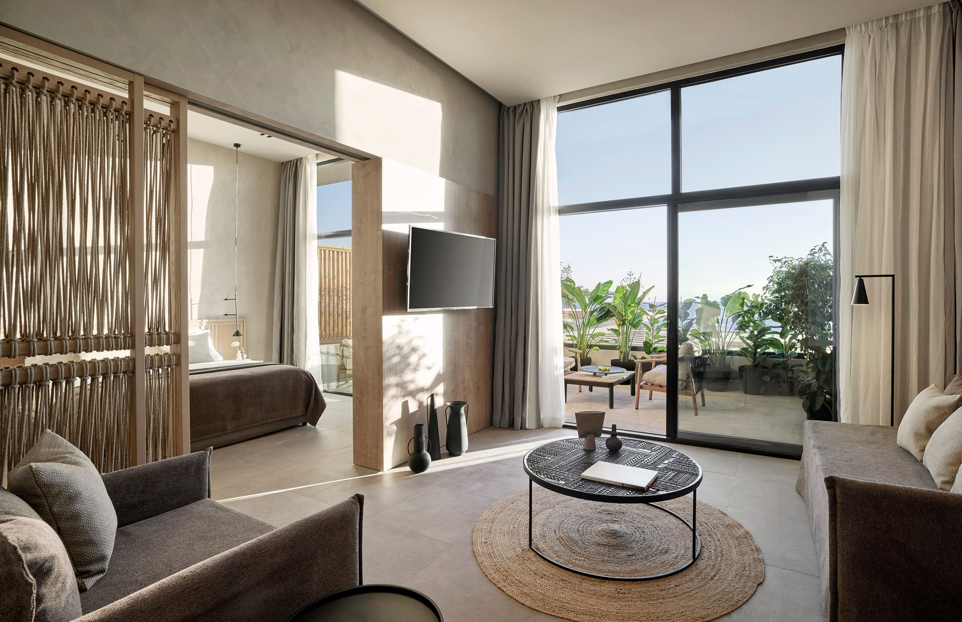 Helea Suite with Sea View and Private Sauna