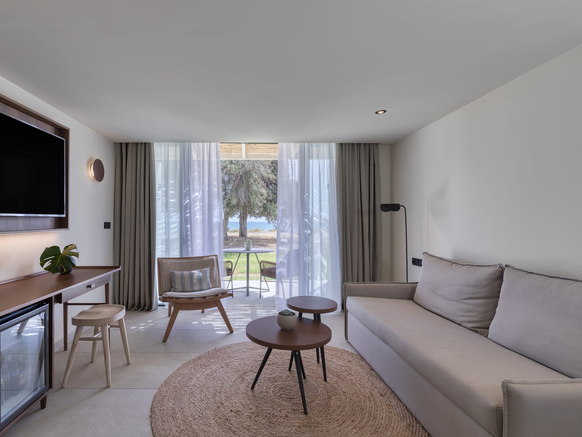 Sapphire Lush Two Bedroom Suite
