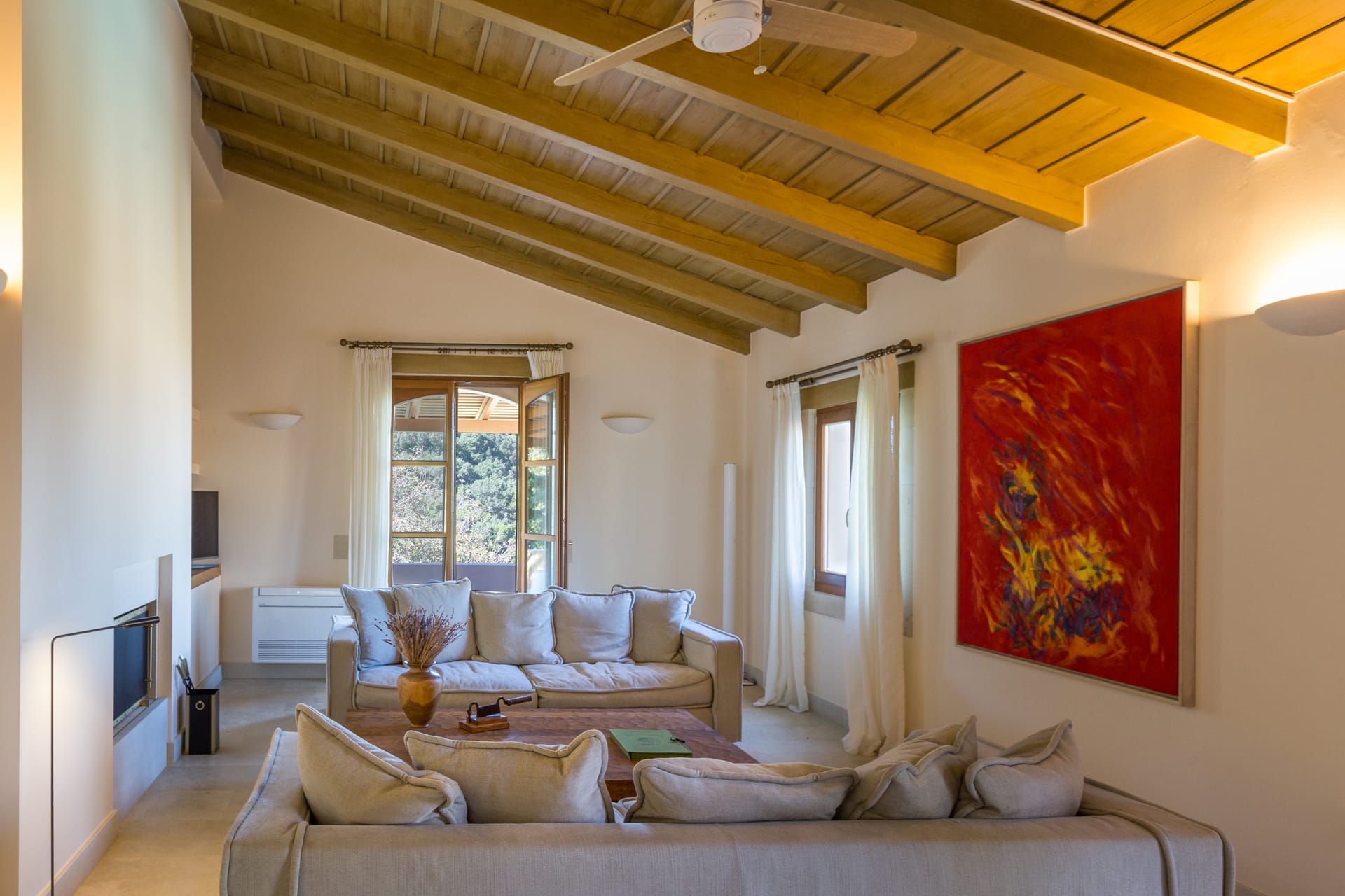 Executive Suite Seaview – Shared Pool (Selini)