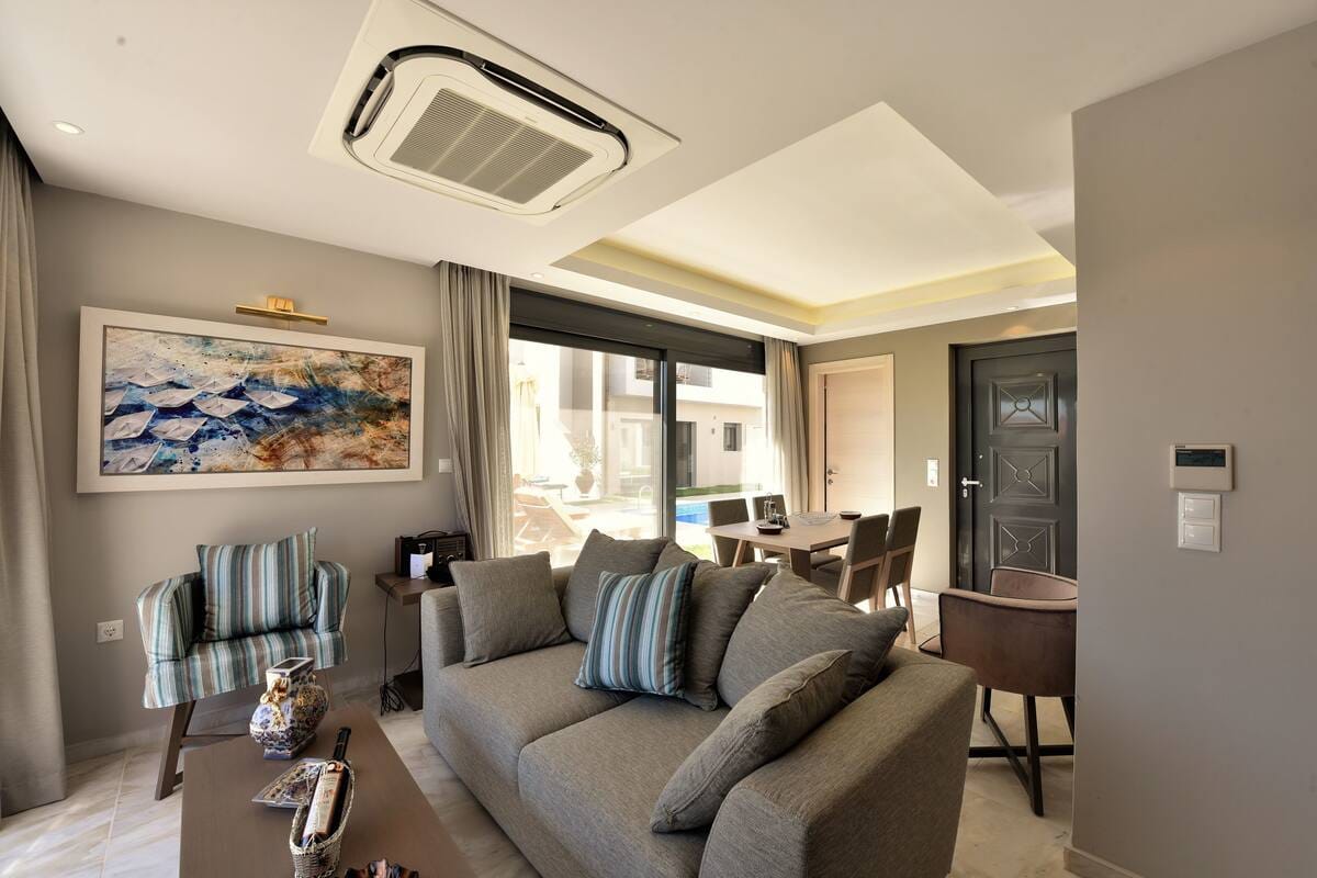 1 Bedroom Suite – Villa Maria