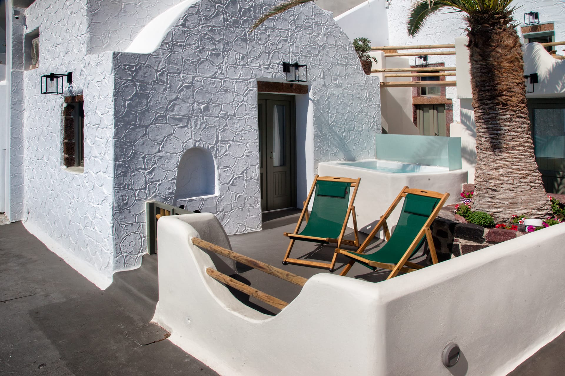 Senior Hot Tub Suite