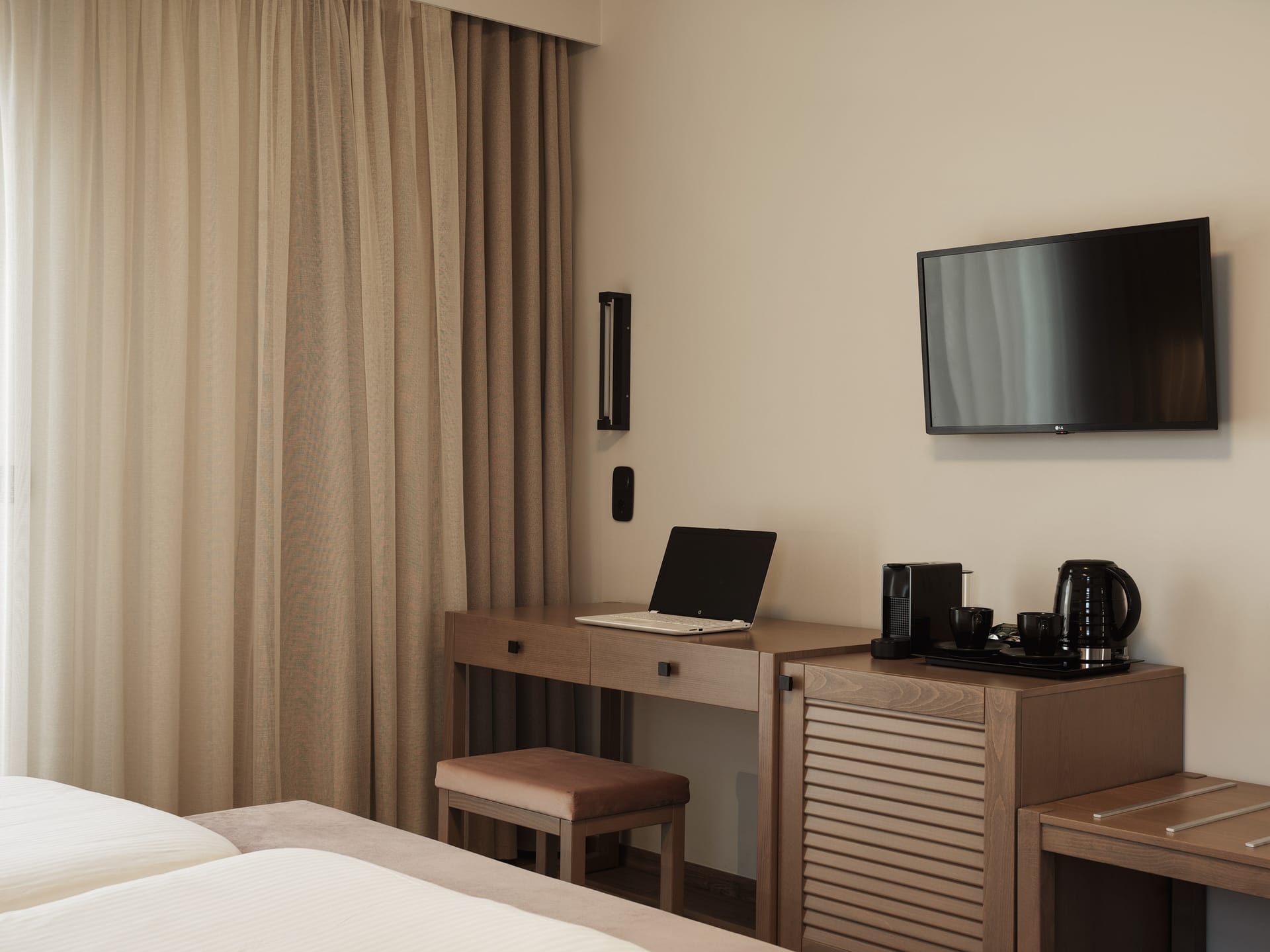 Civitel Attik Rooms & Suites - DLX - 2