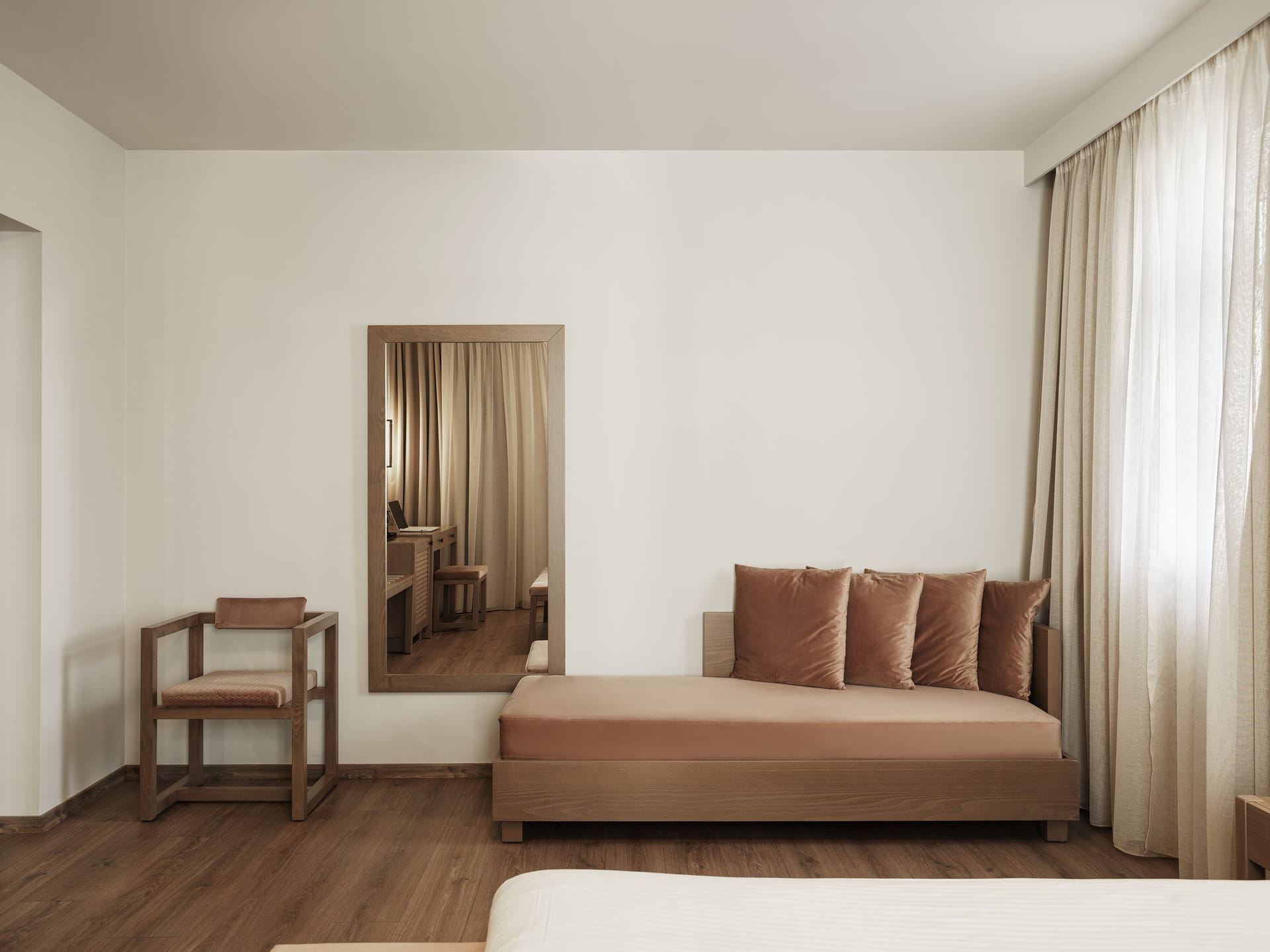 Civitel Attik Rooms & Suites - DLX - 9