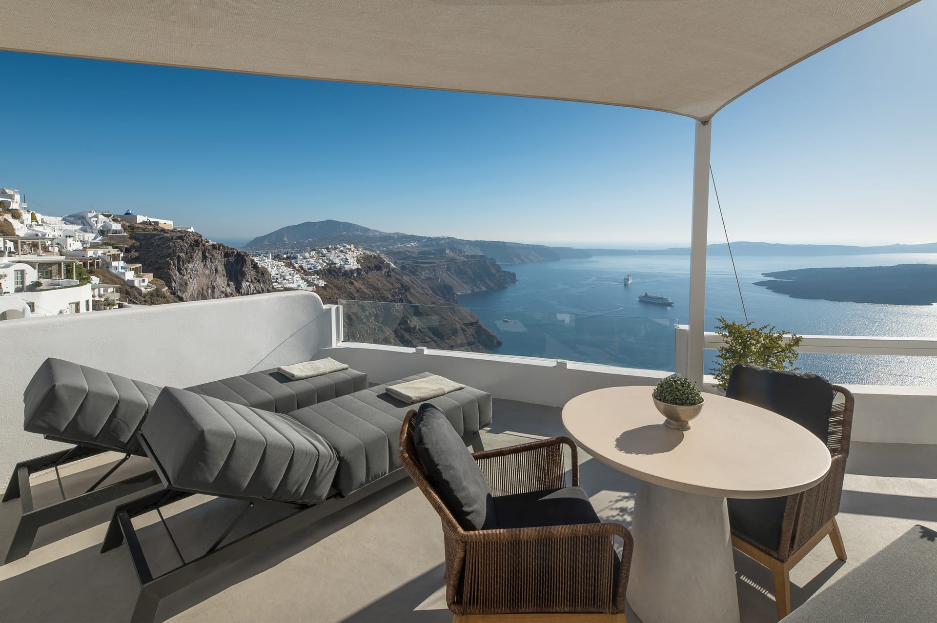 Aqua Luxury Suites Santorini - VILLA1 - 13