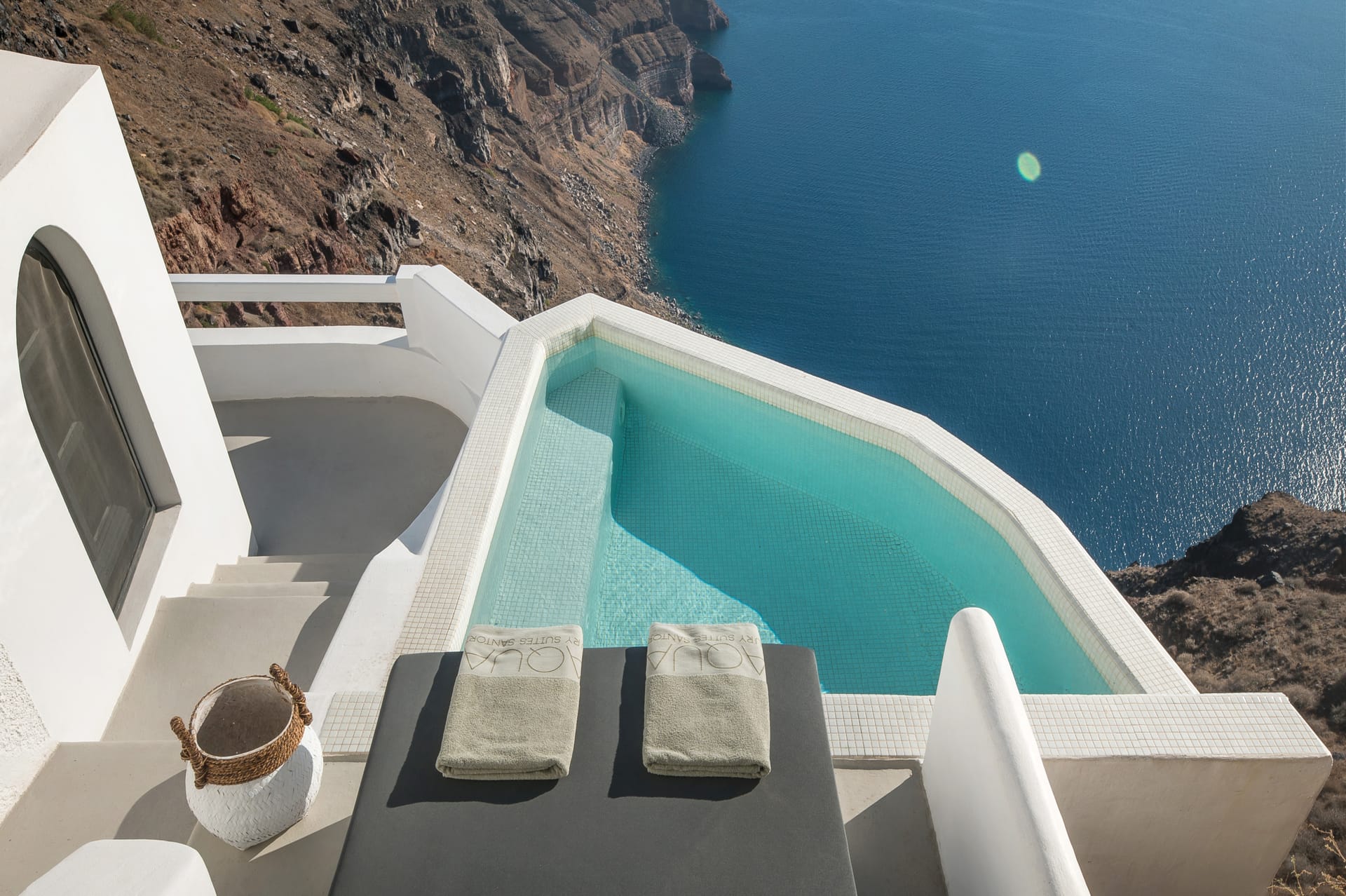 Aqua Luxury Suites Santorini - VILLA1 - 3