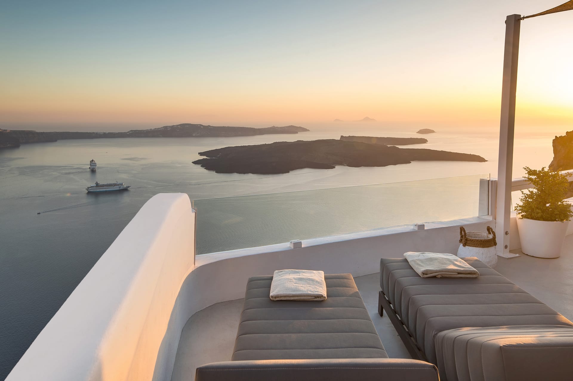 Aqua Luxury Suites Santorini - VILLA1 - 19
