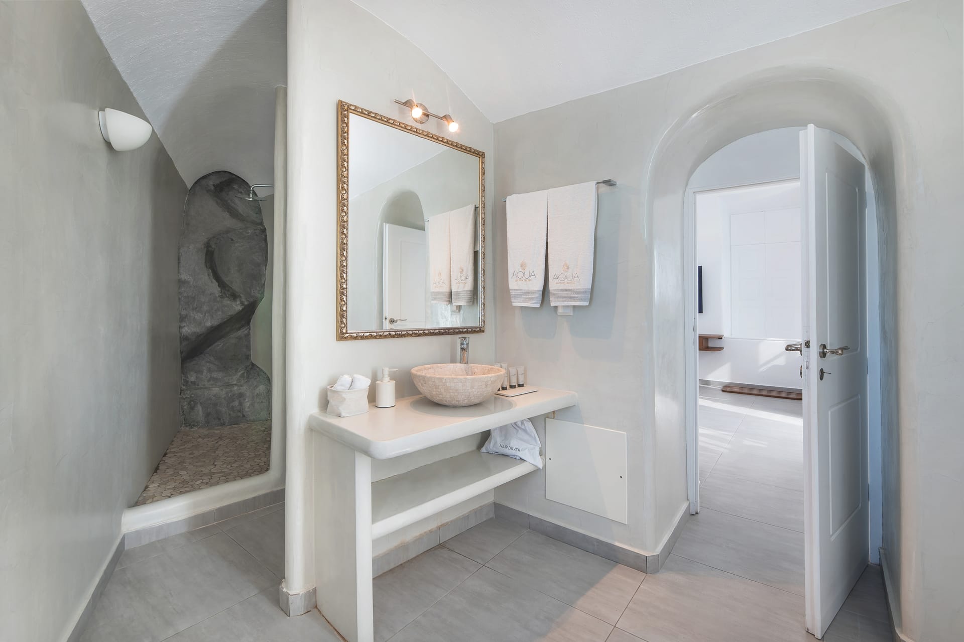 Aqua Luxury Suites Santorini - VILLA1 - 15