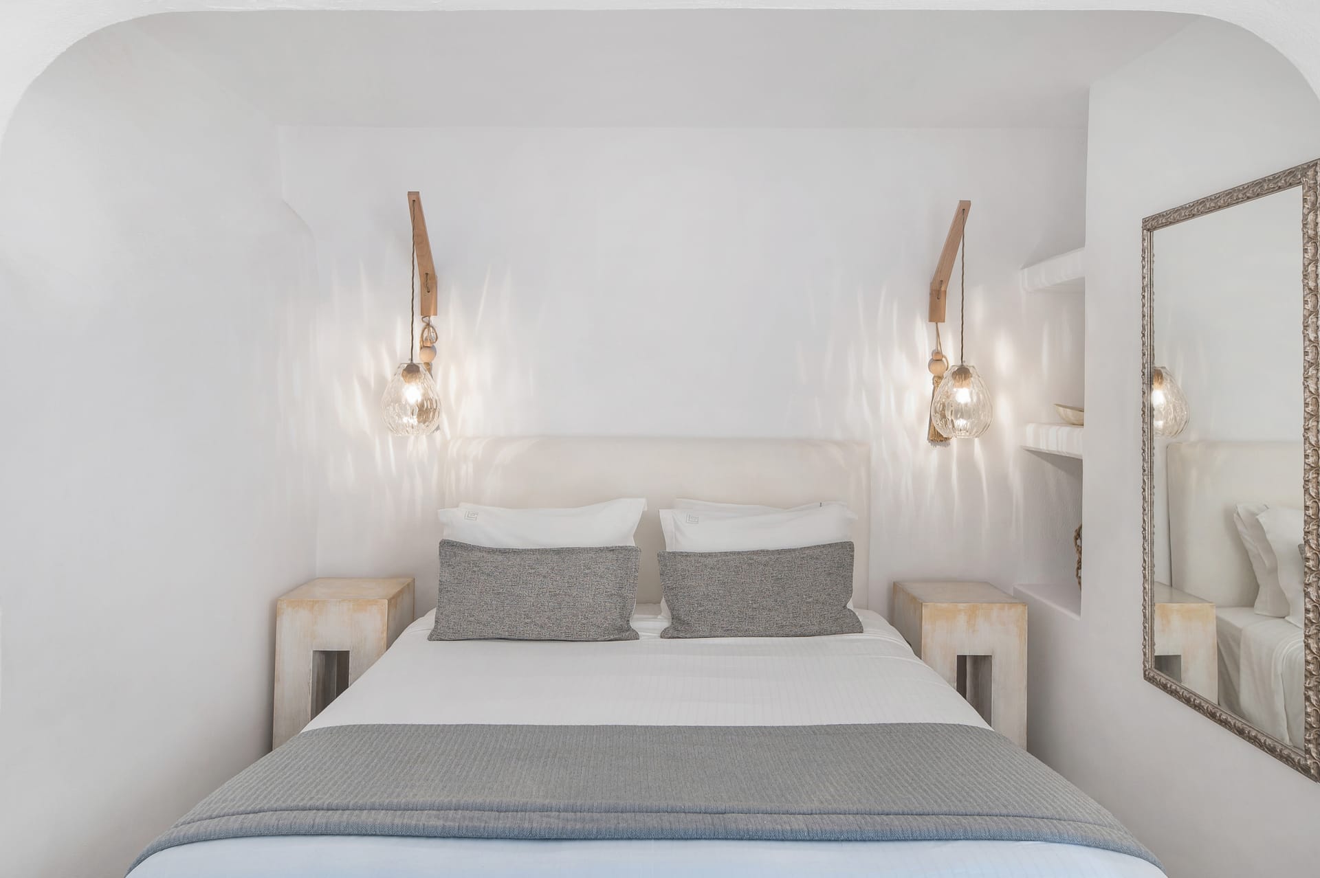 Aqua Luxury Suites Santorini - GRAND - 7