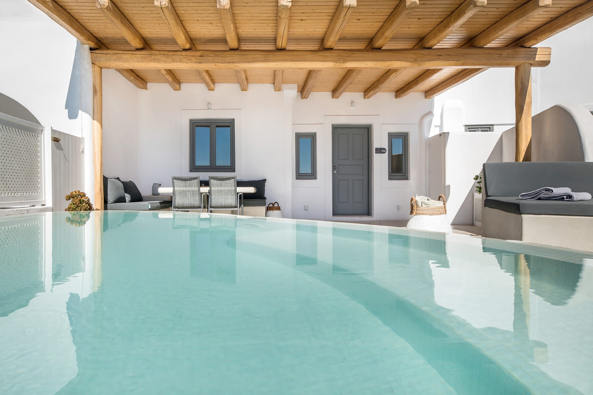 Aqua Luxury Suites Santorini - GRAND - 10
