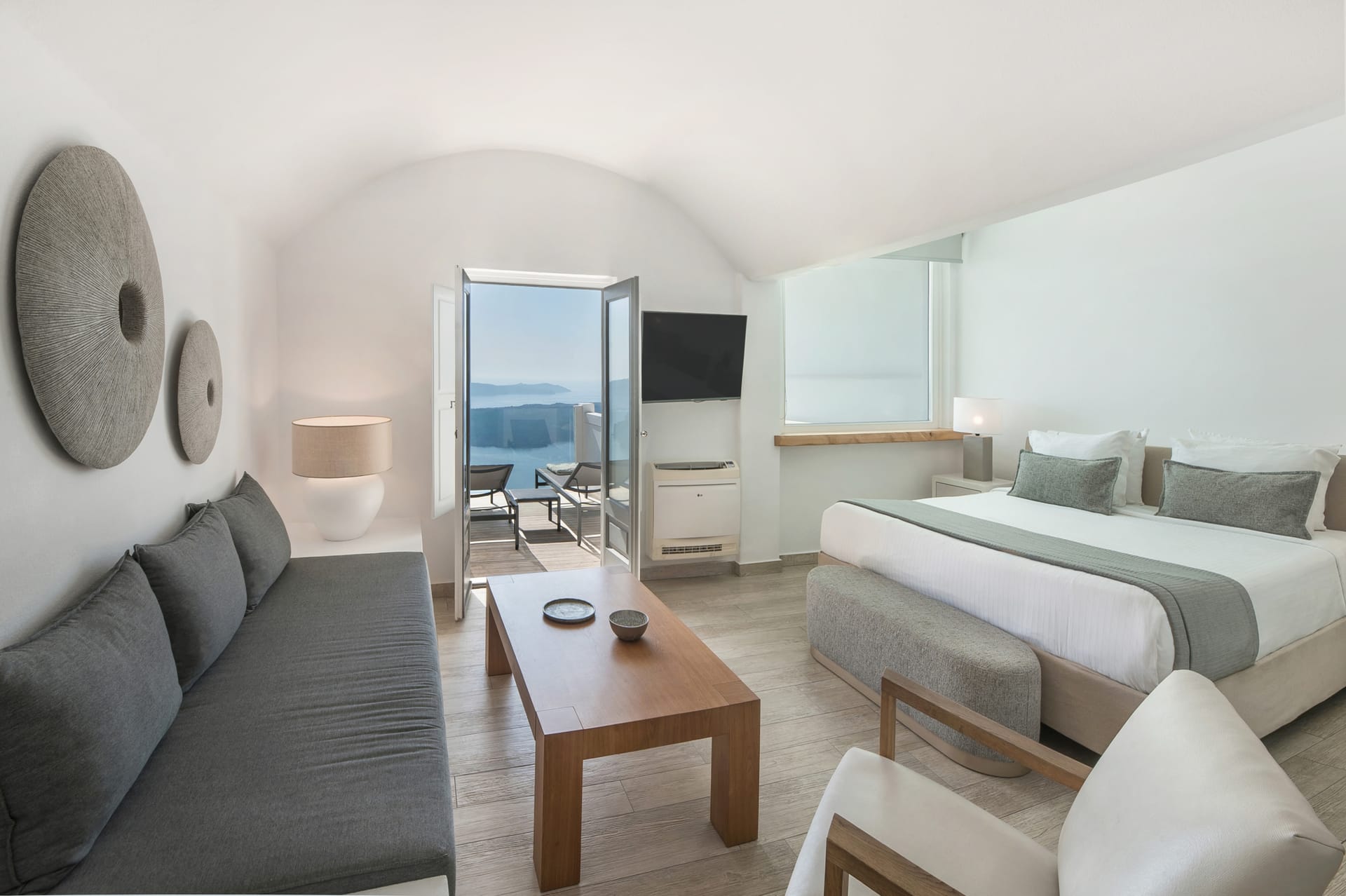 Aqua Luxury Suites Santorini - HONEYM - 9