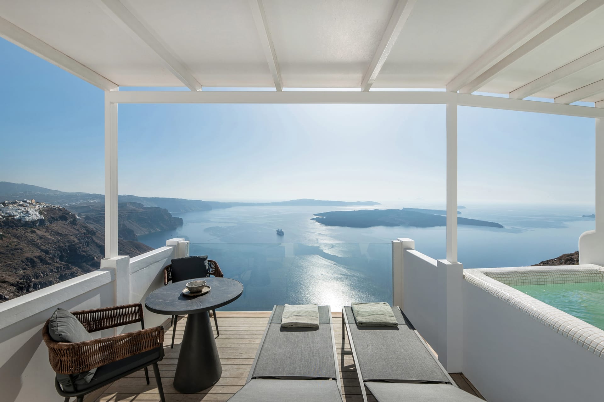 Aqua Luxury Suites Santorini - HONEYM - 7