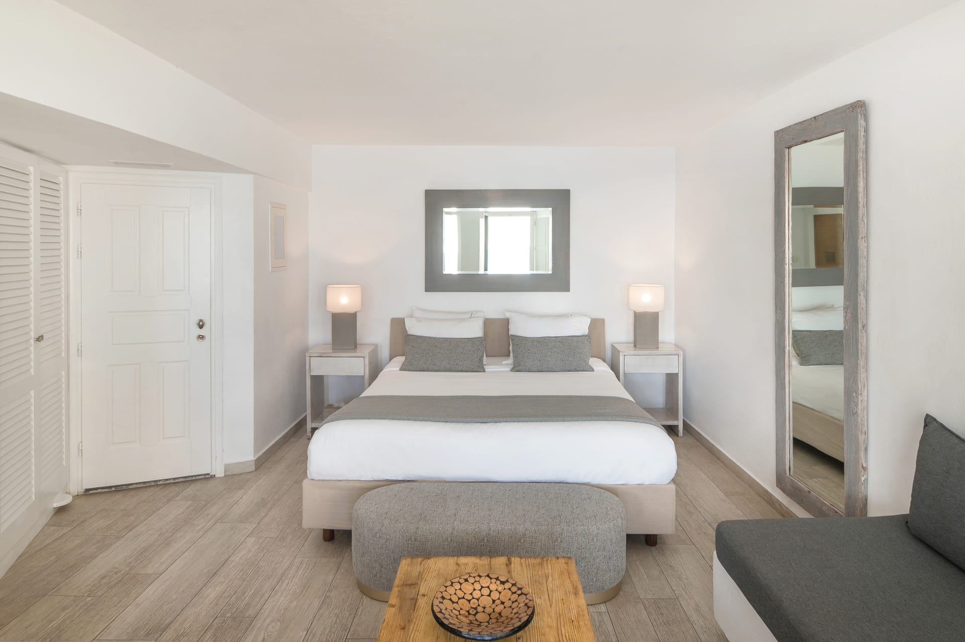 Aqua Luxury Suites Santorini - HONEYM - 12
