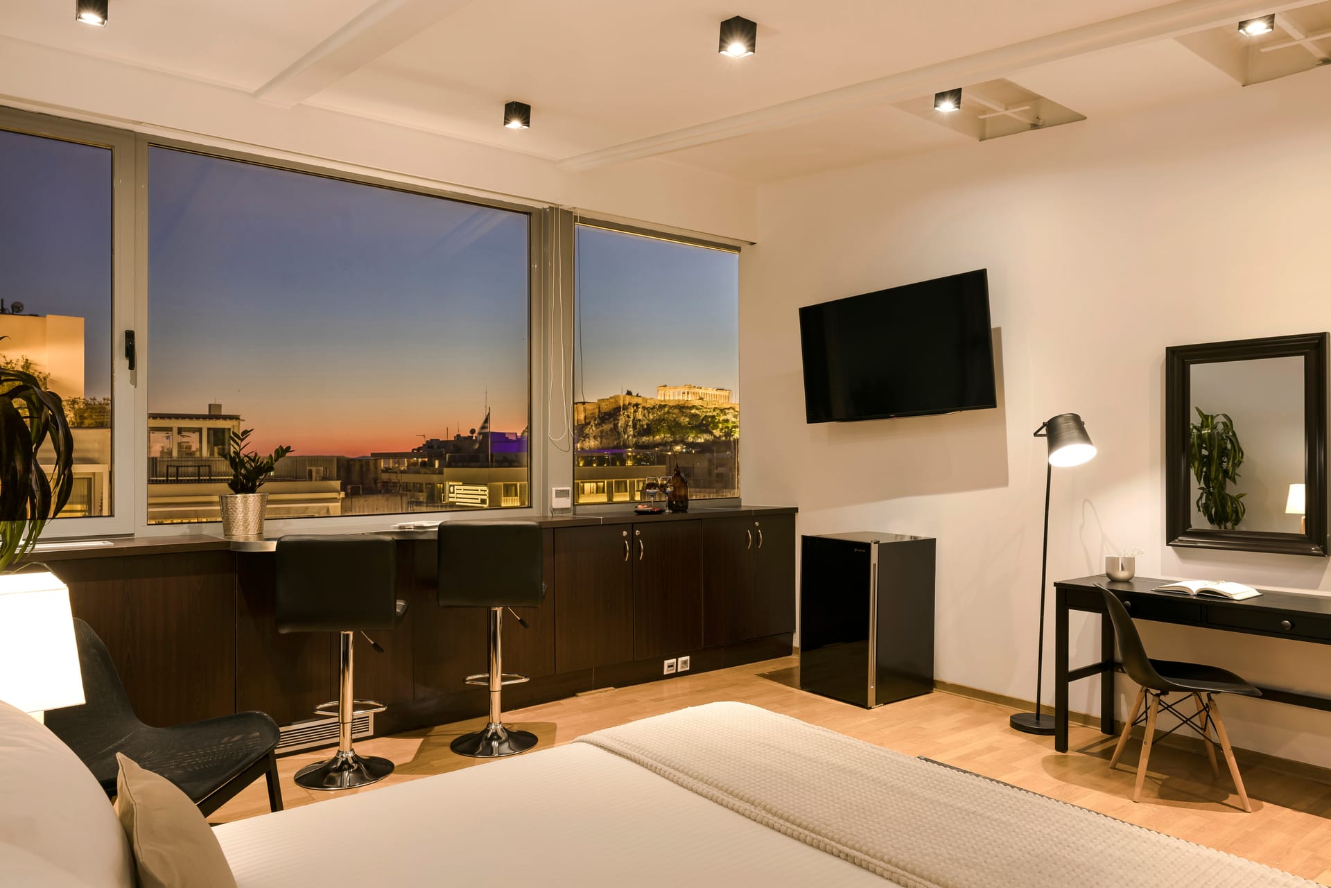Acropolis Suite