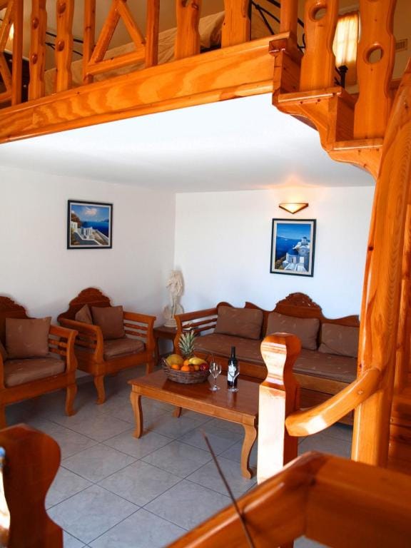 Family Room – Split Level