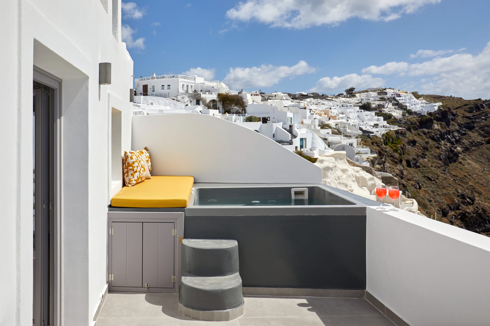 Allure Breeze Suites - SUPSUI - 3