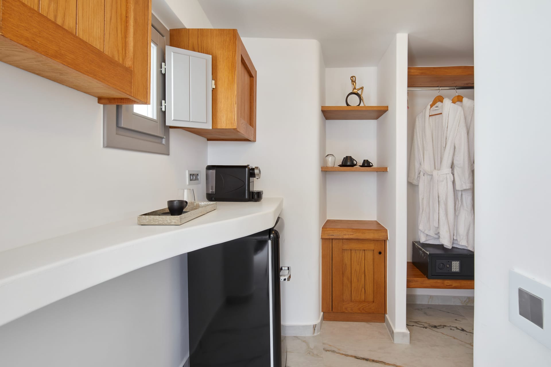 Allure Breeze Suites - SUPSUI - 11