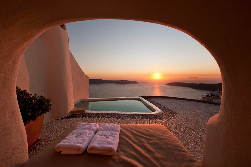 Kapari Up & High with Outdoor Hot Tub & Panoramic Caldera View