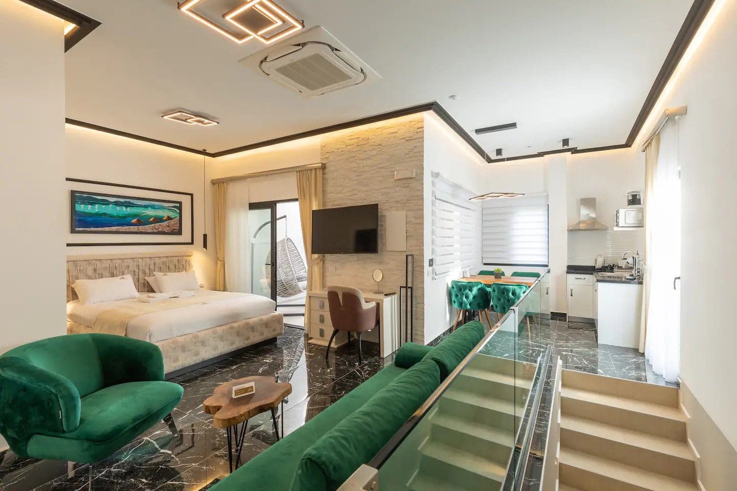 Junior Suite Side Sea View with Outdoor Jetted Tub