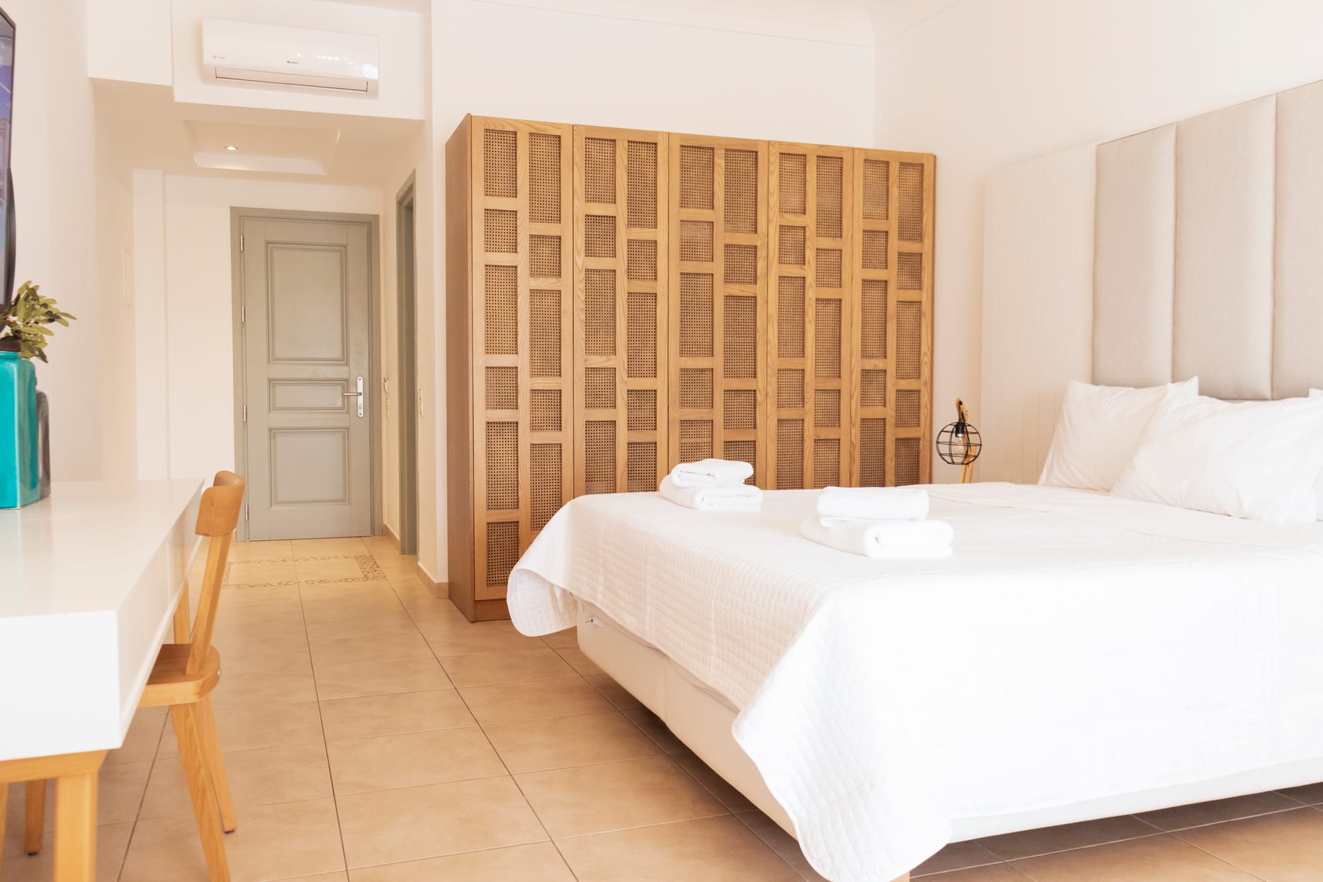 Astro Palace Hotel & Suites Santorini - SUPDBL - 2