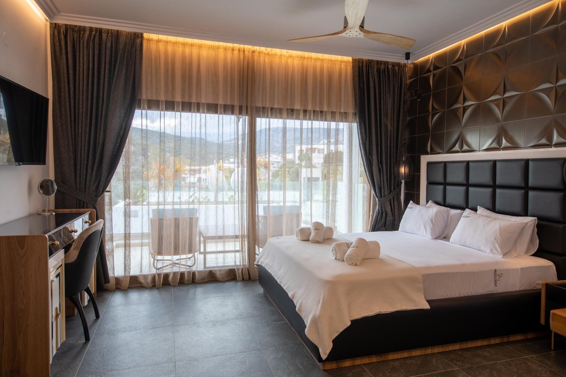 Beach Walk Luxury Suites - SUPSTD - 4