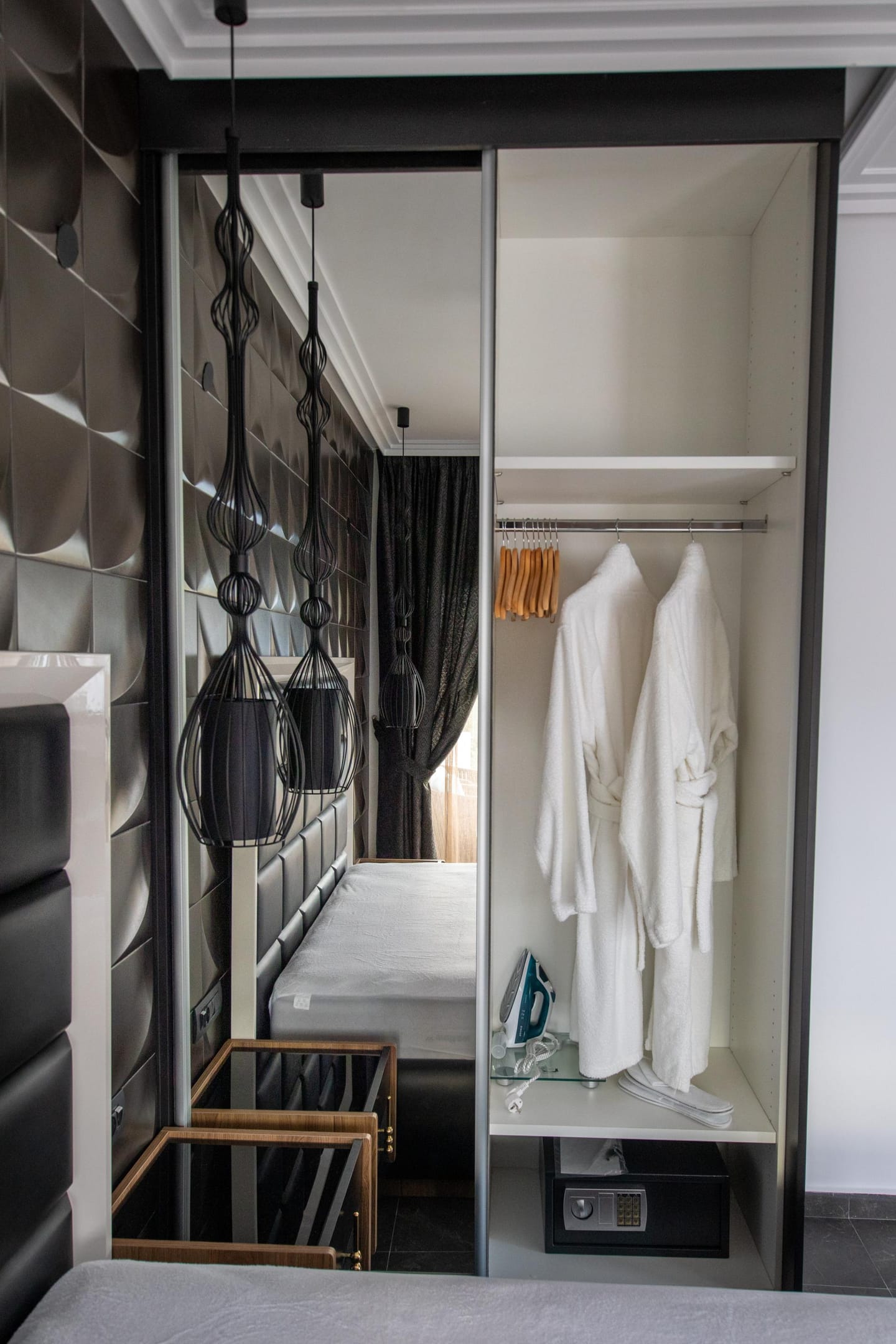 Beach Walk Luxury Suites - JNRSUI - 5