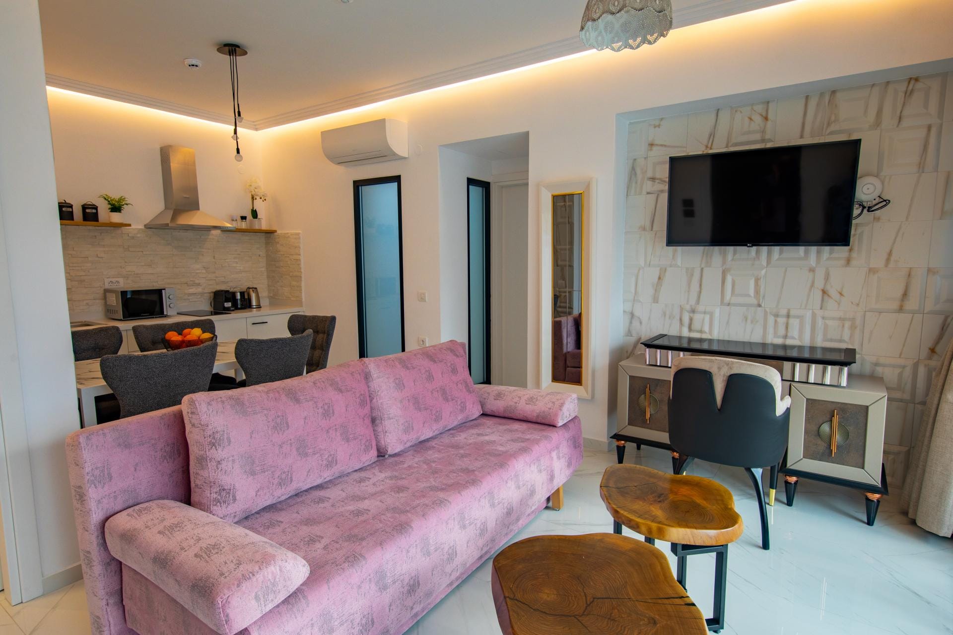 Beach Walk Luxury Suites - 1BSUSV - 2