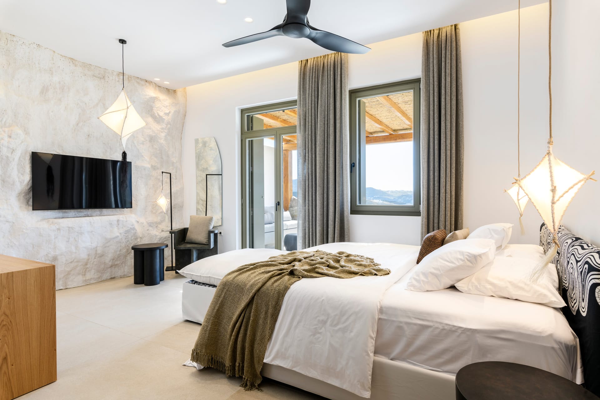 Rock Suite with Jacuzzi