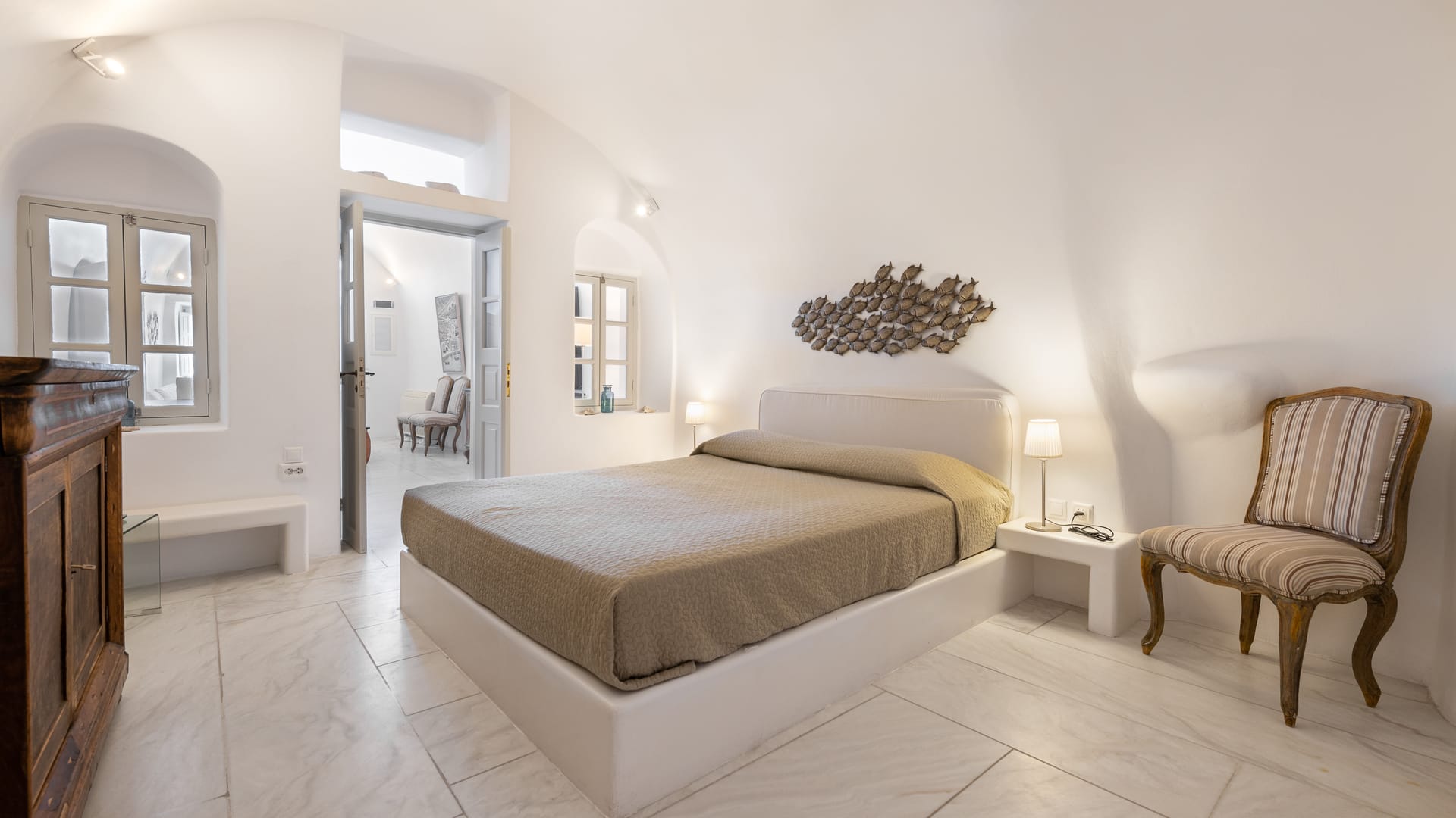 Armeni Luxury Villas Oia Santorini - DLX - 4
