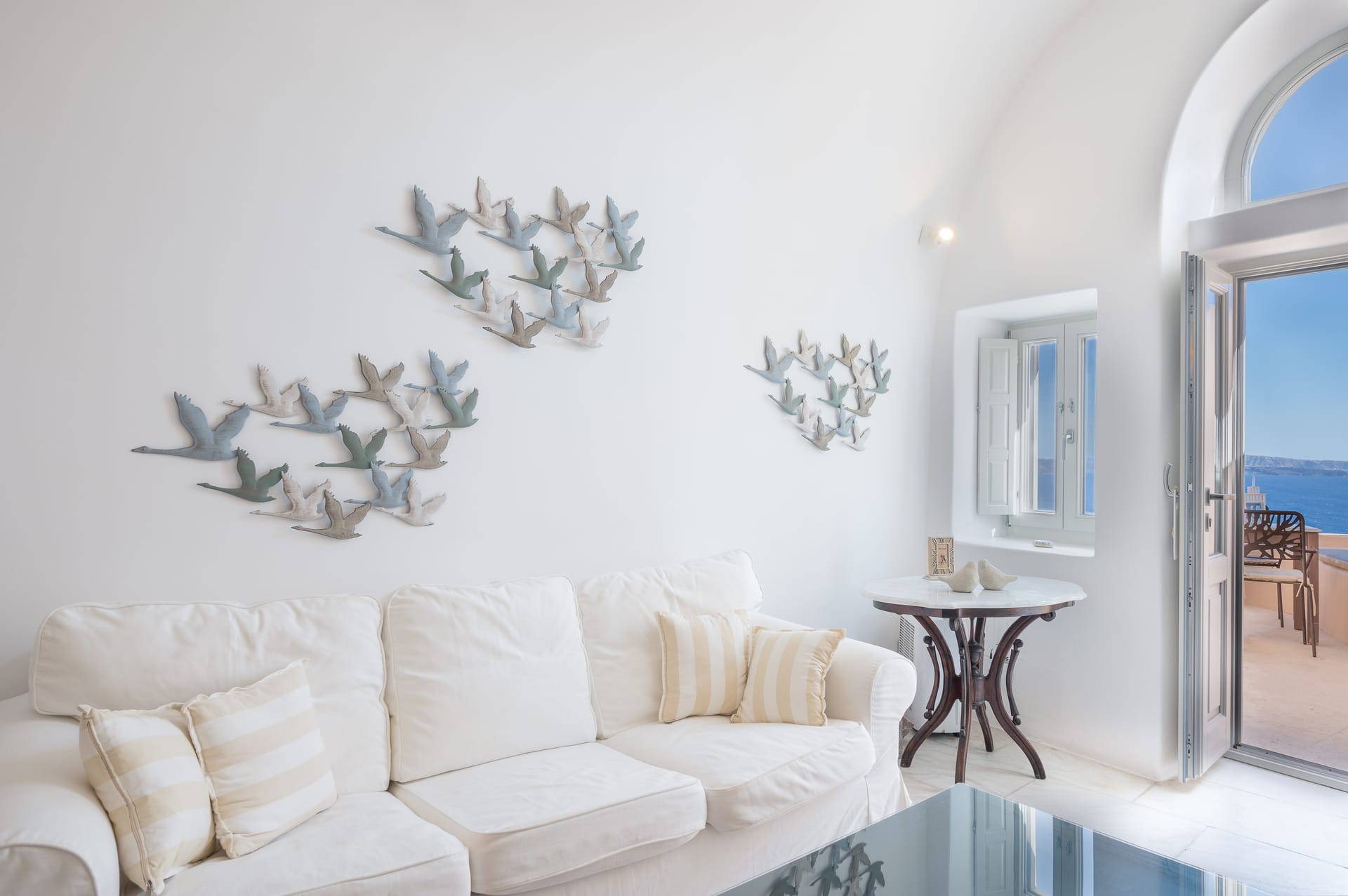 Armeni Luxury Villas Oia Santorini - DLX - 7