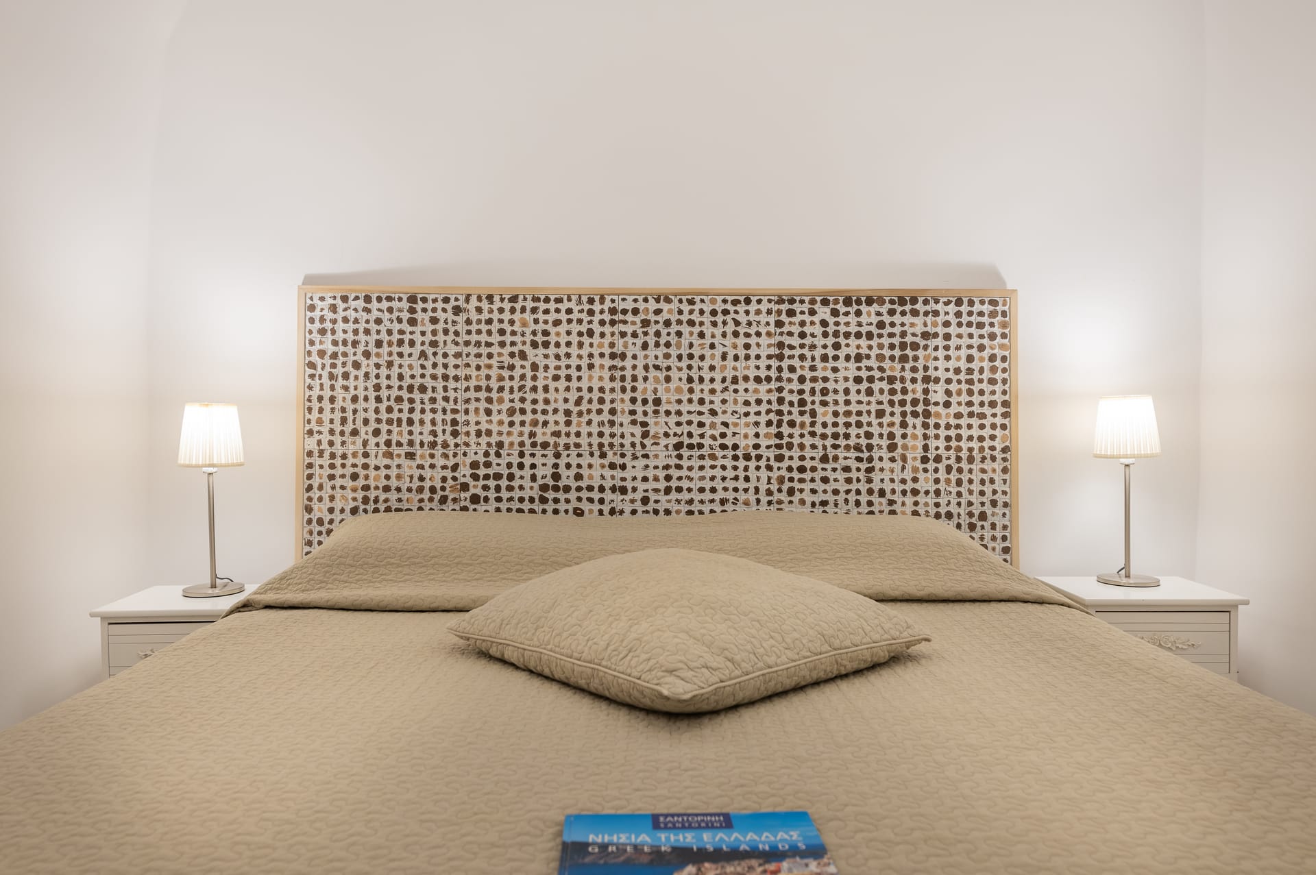 Armeni Luxury Villas Oia Santorini - AMB - 12