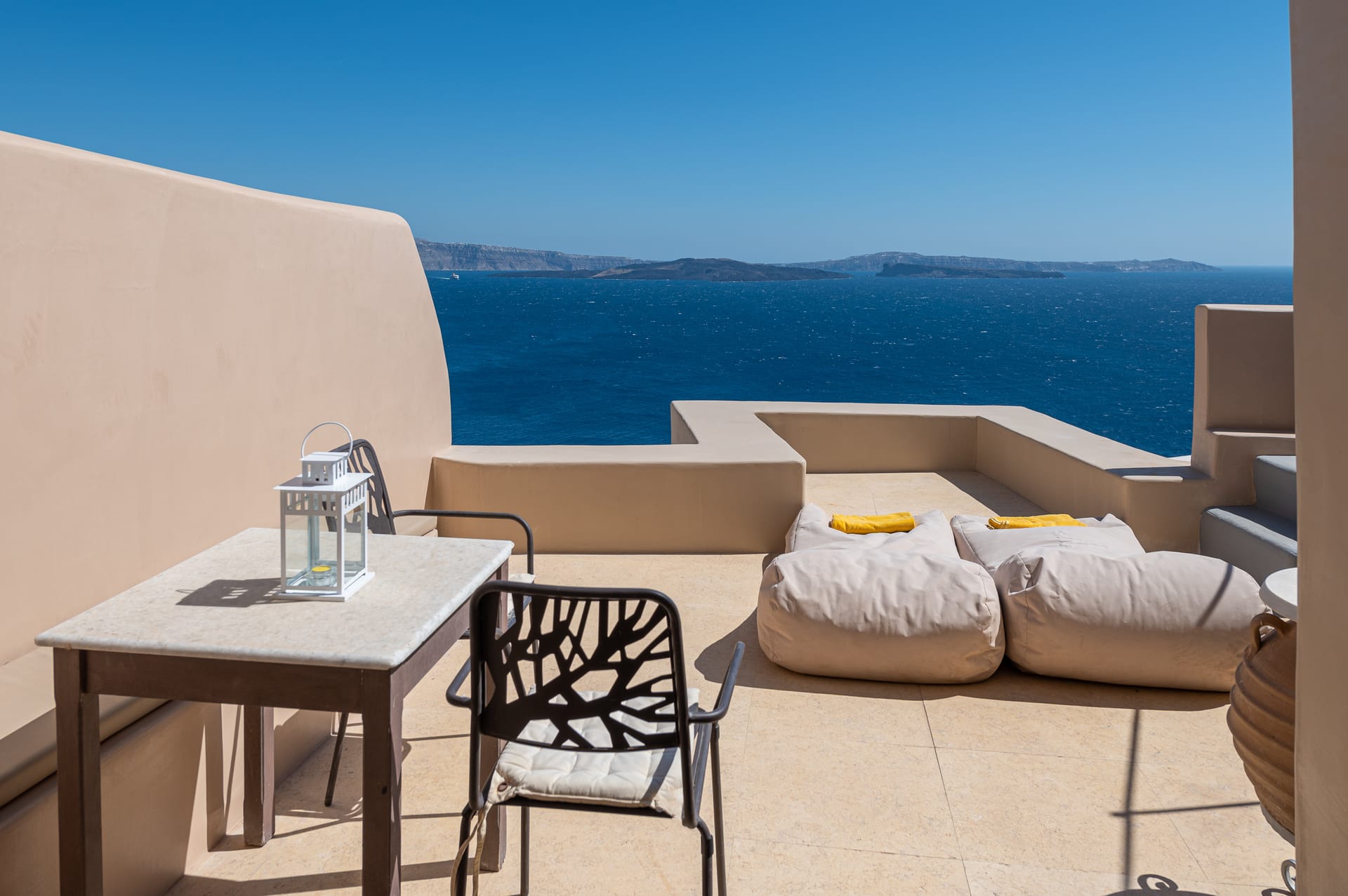 Armeni Luxury Villas Oia Santorini - HONEY - 3