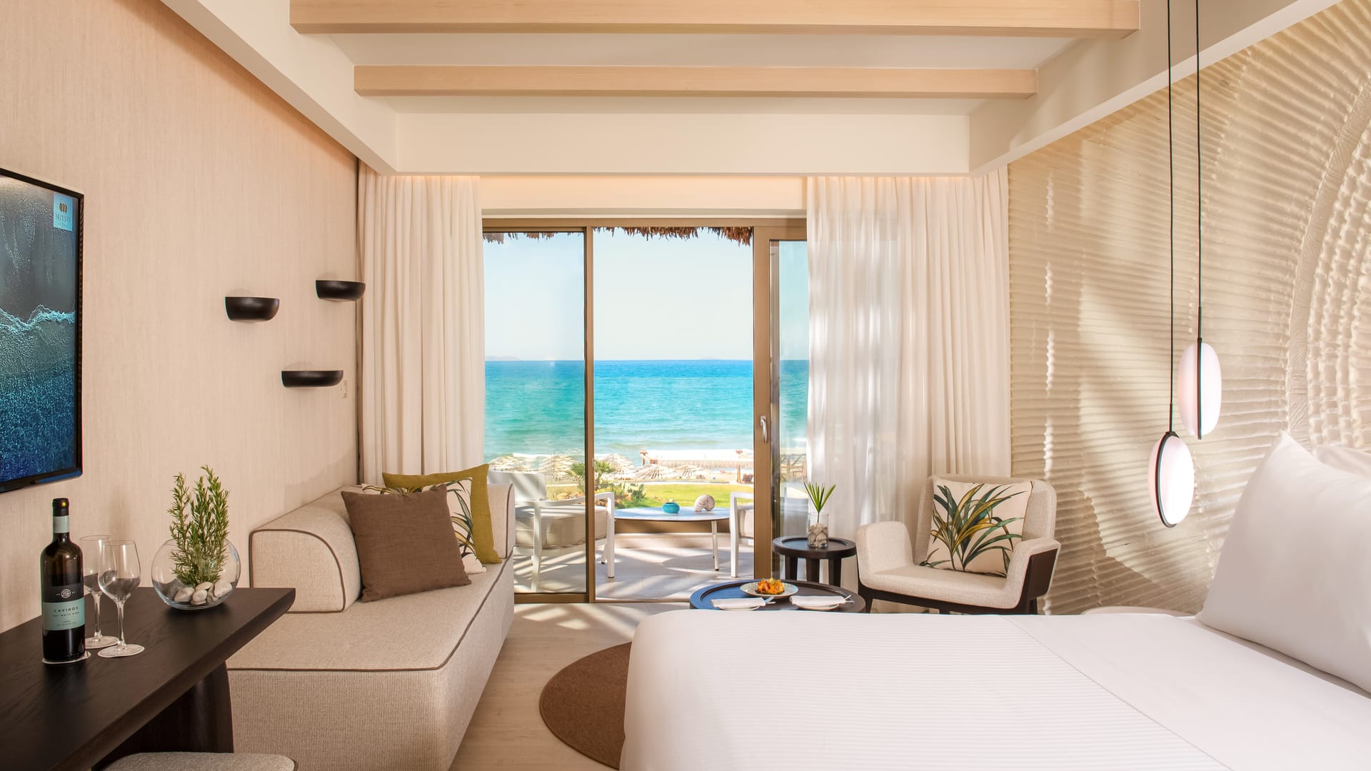 Superior Double Sea View Front Row