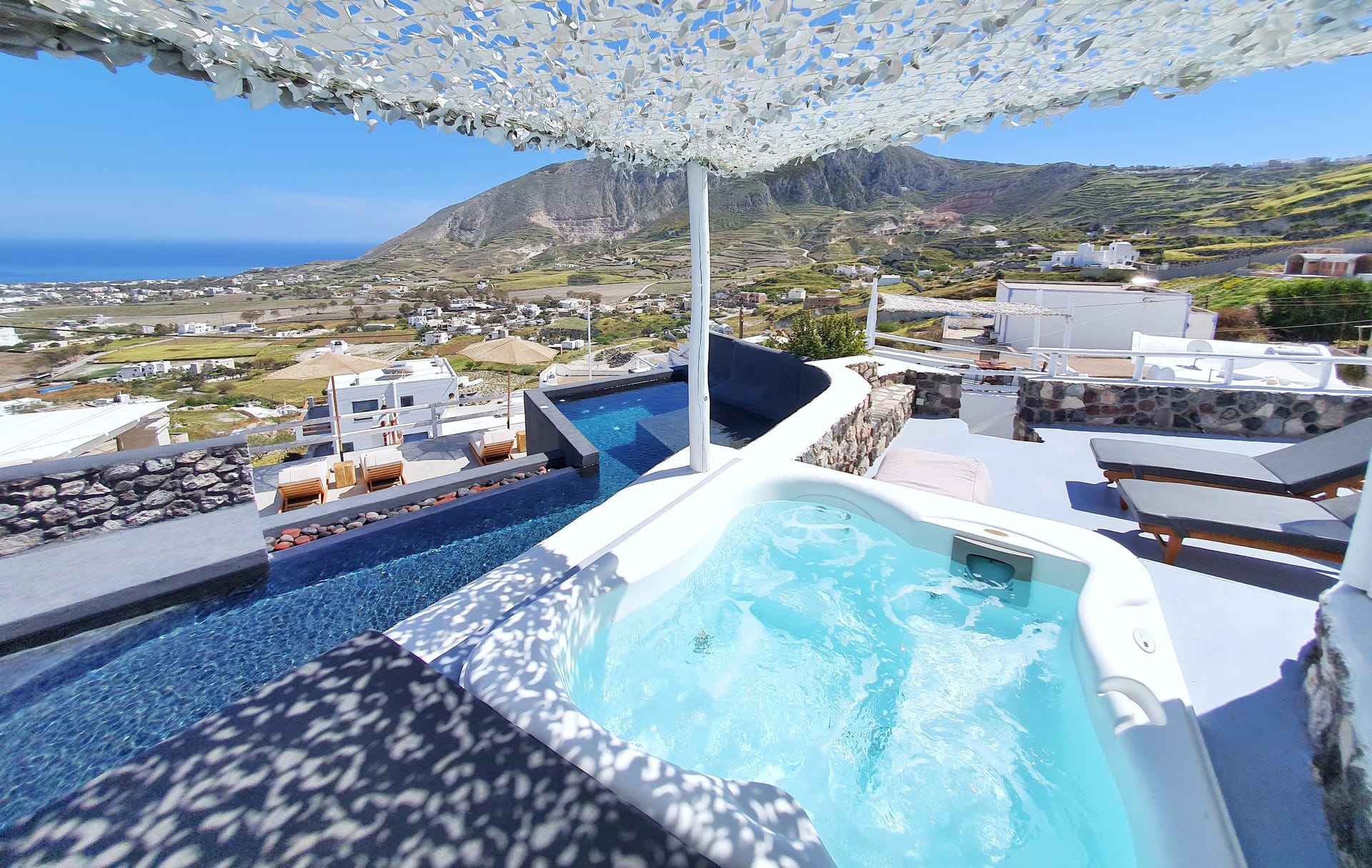 Karpimo & Fertimo Suites Santorini - ONEBED - 6