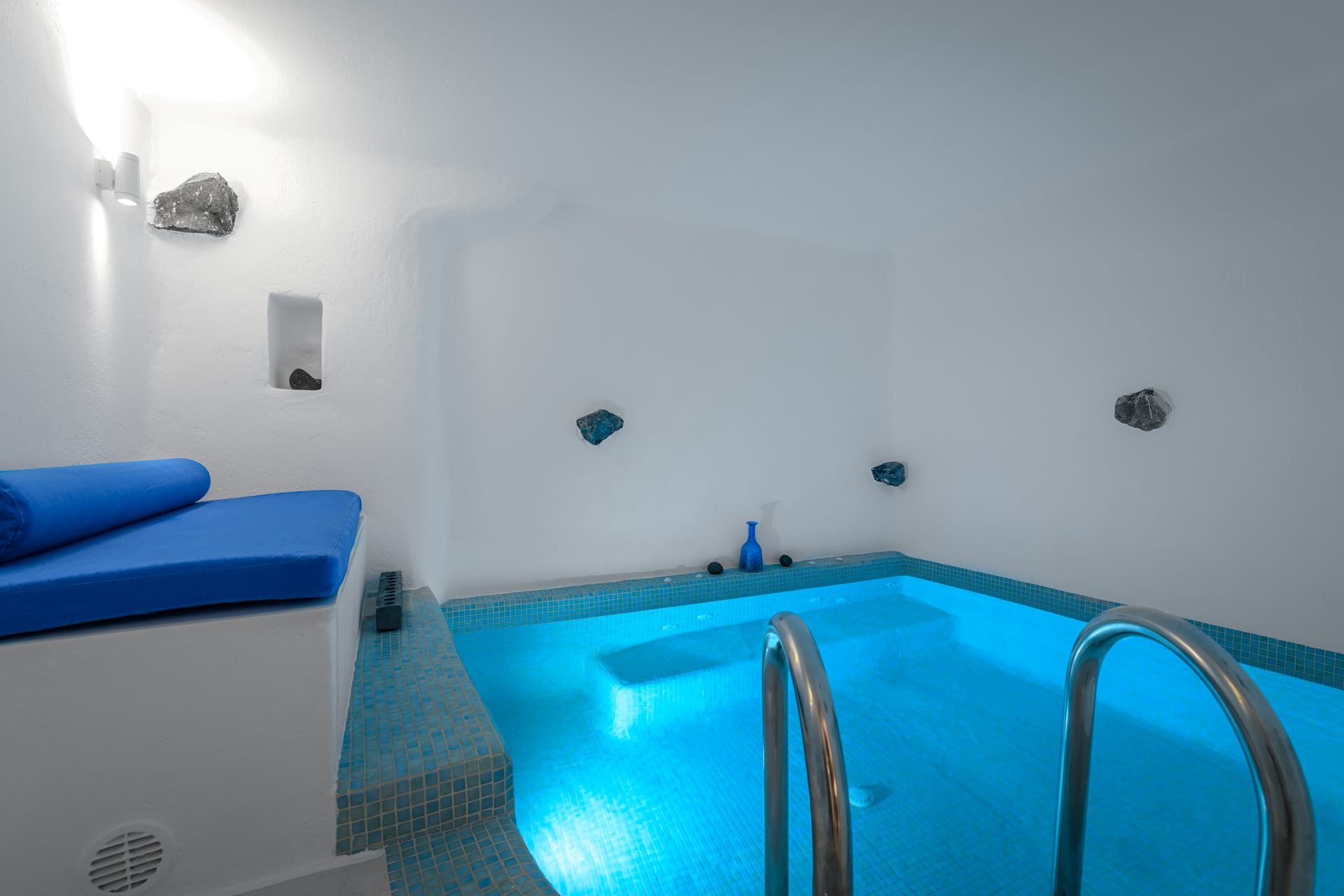 Iconic Santorini a boutique cave hotel - CLF - 11