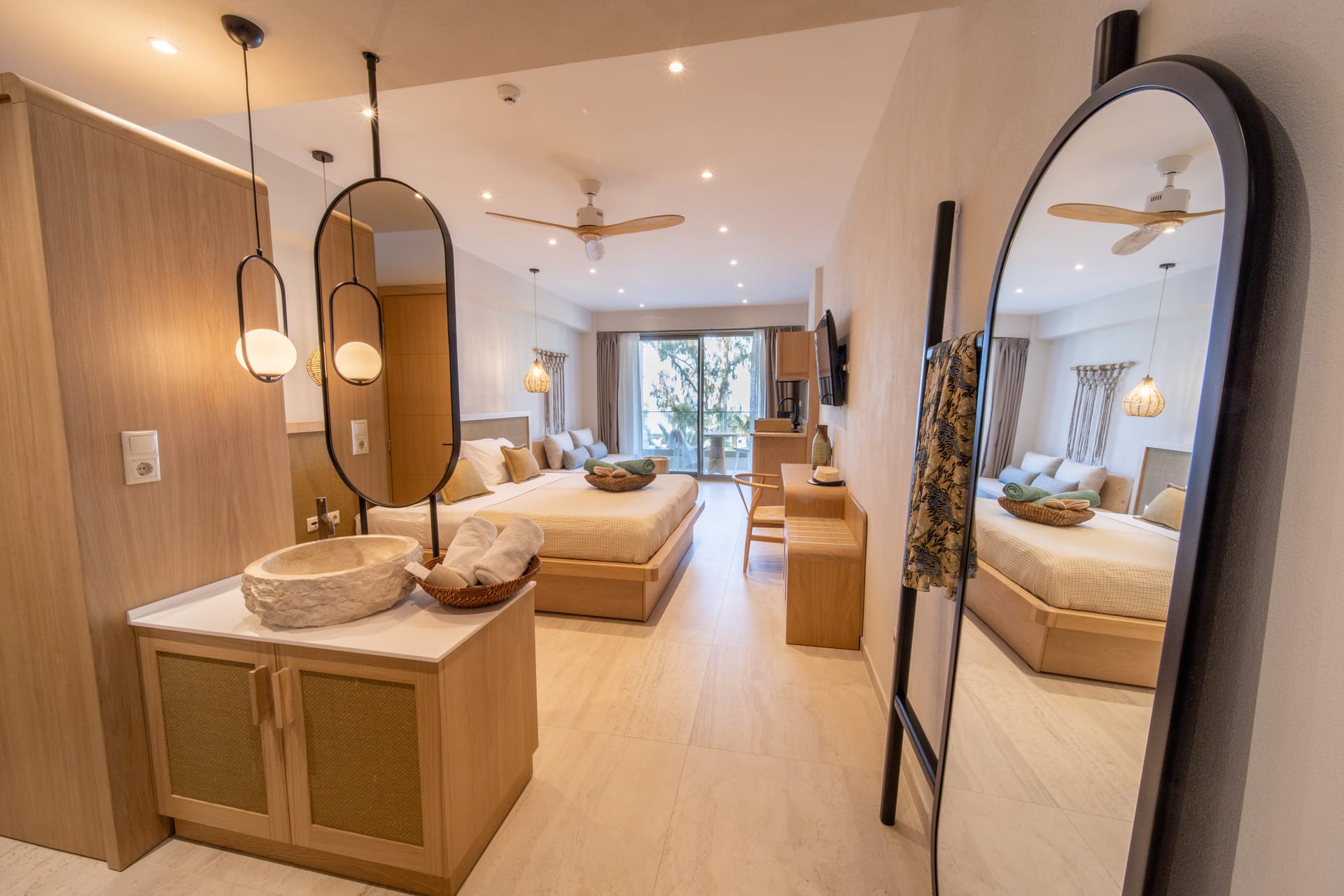 MAKO Sea & Suites - EXECSV - 2