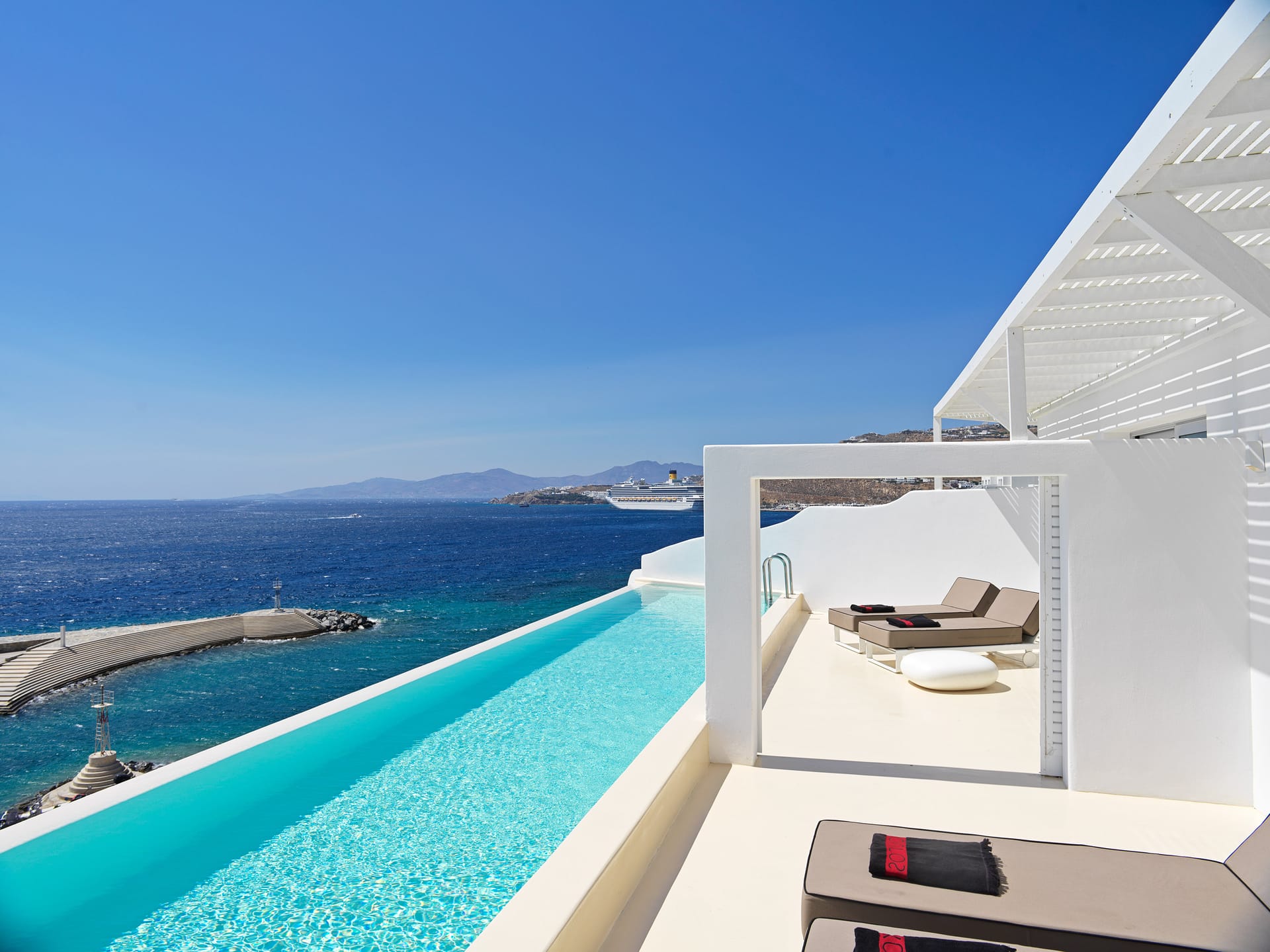 Sanctuary 2-Room Sea View Suite with Private Pool