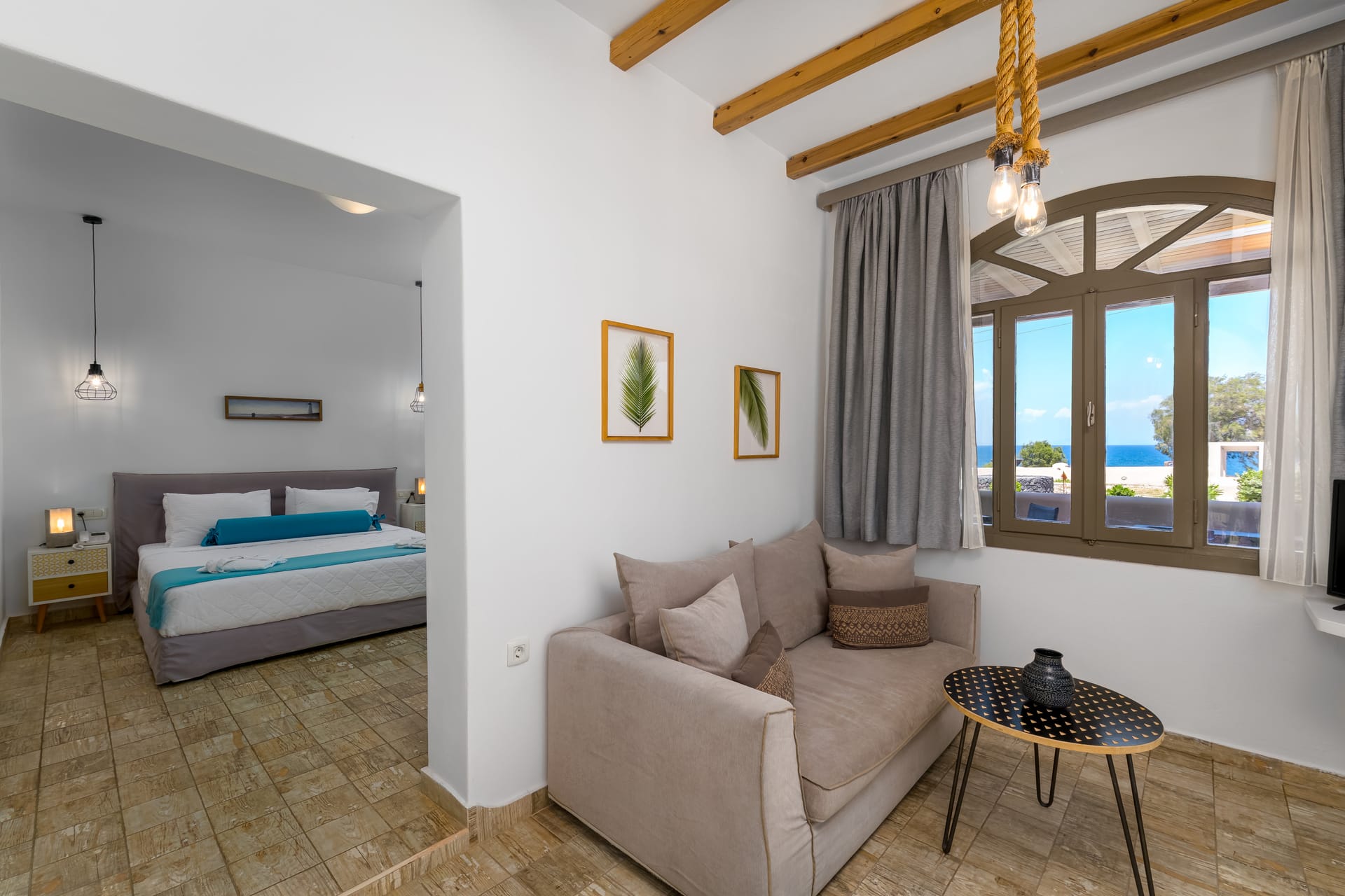 Deluxe Suite with Outdoor Hot Tub  & Sea View