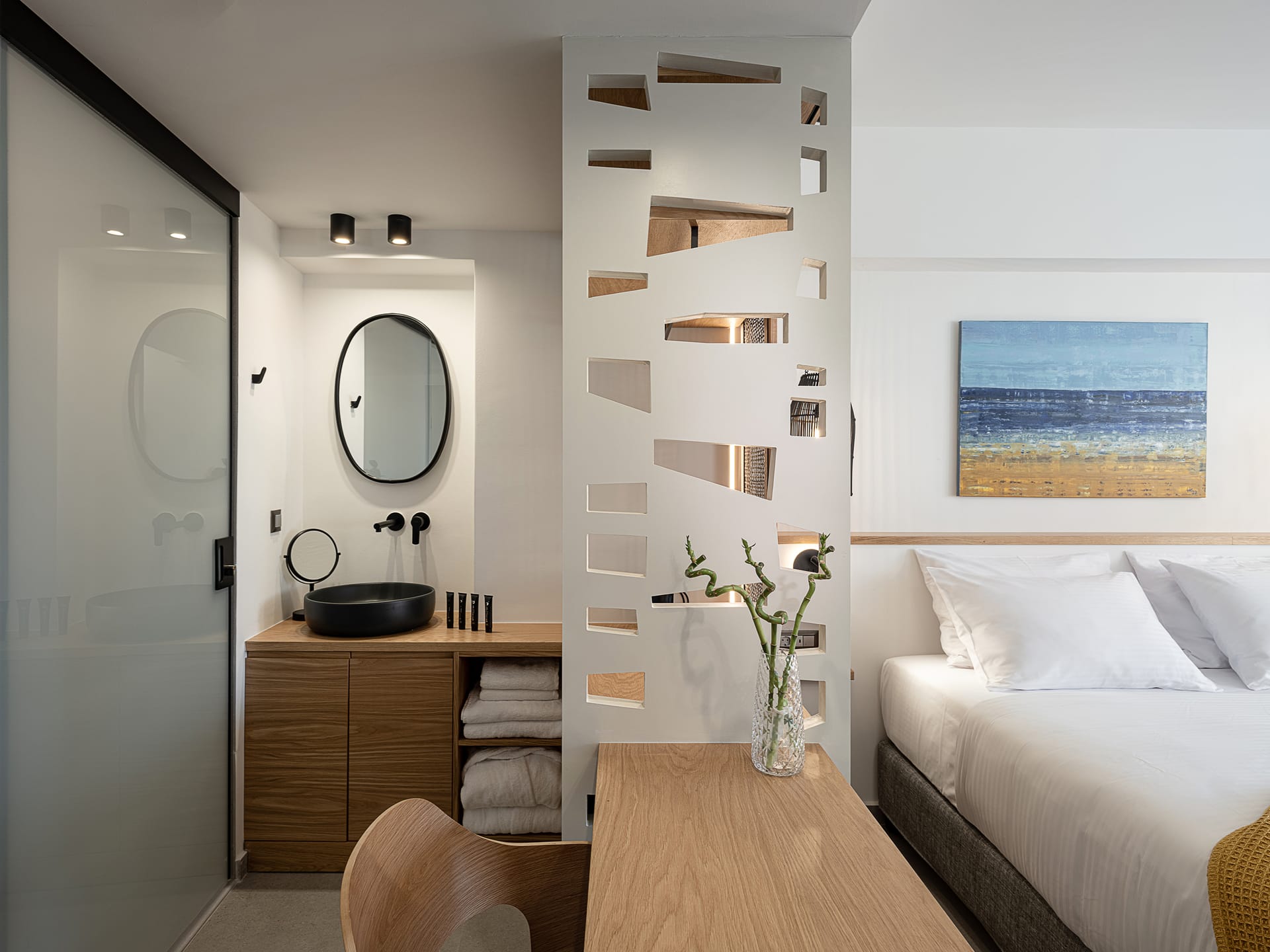 Calla Luxury Seafront Suites - COM - 2
