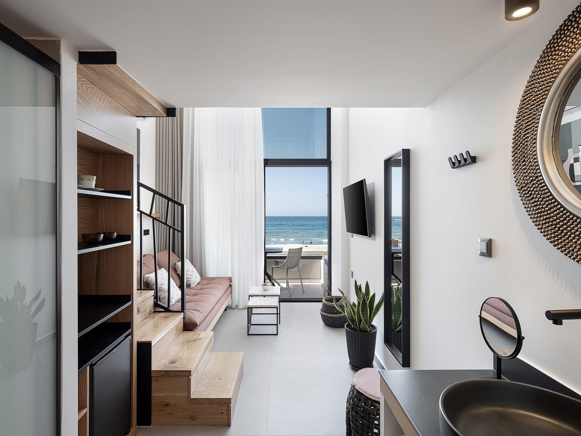 Loft Suite with Direct Sea View
