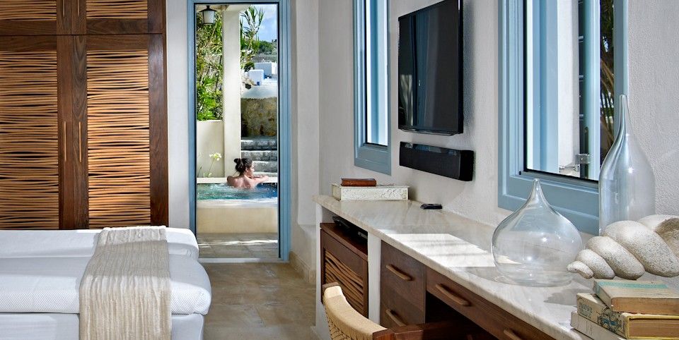 Waterfront Suite with Private Whirlpool (350 meters from main hotel – sleeps 3)
