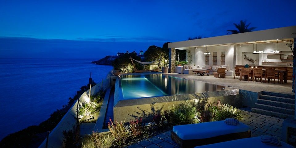 3 Bedroom Waterfront Villa (350 meters from main hotel – sleeps 9)