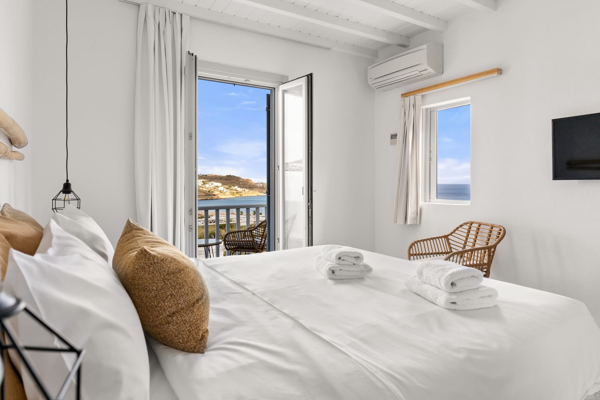 Friends & Family Room Sea View