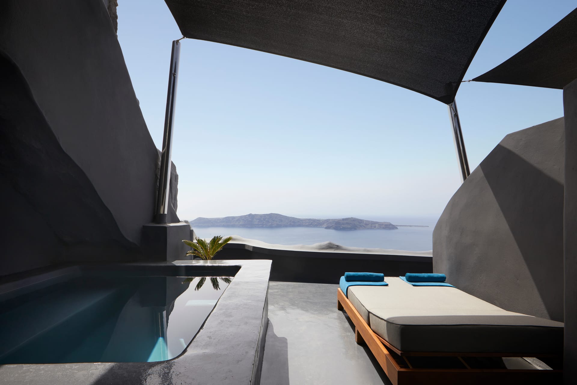 Kivotos Santorini - HIDSUI - 2
