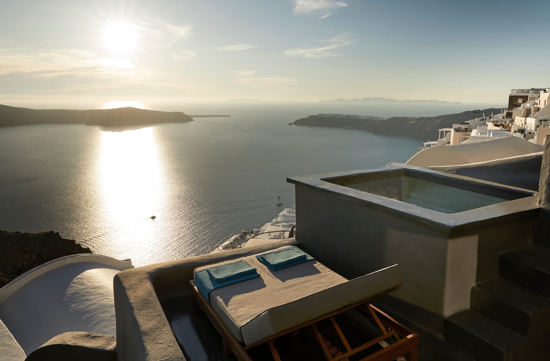 Kivotos Santorini - UTOSUI - 2