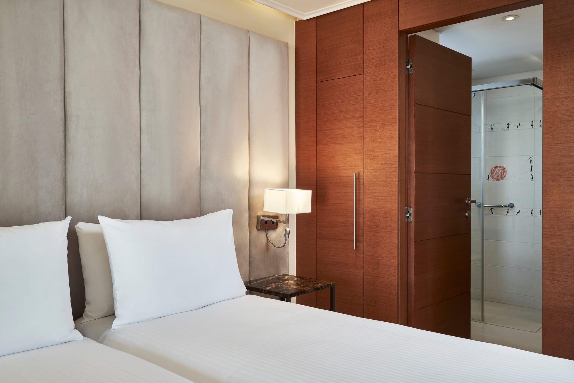 Bellevue On The Beach Suites - DLXDBL - 7