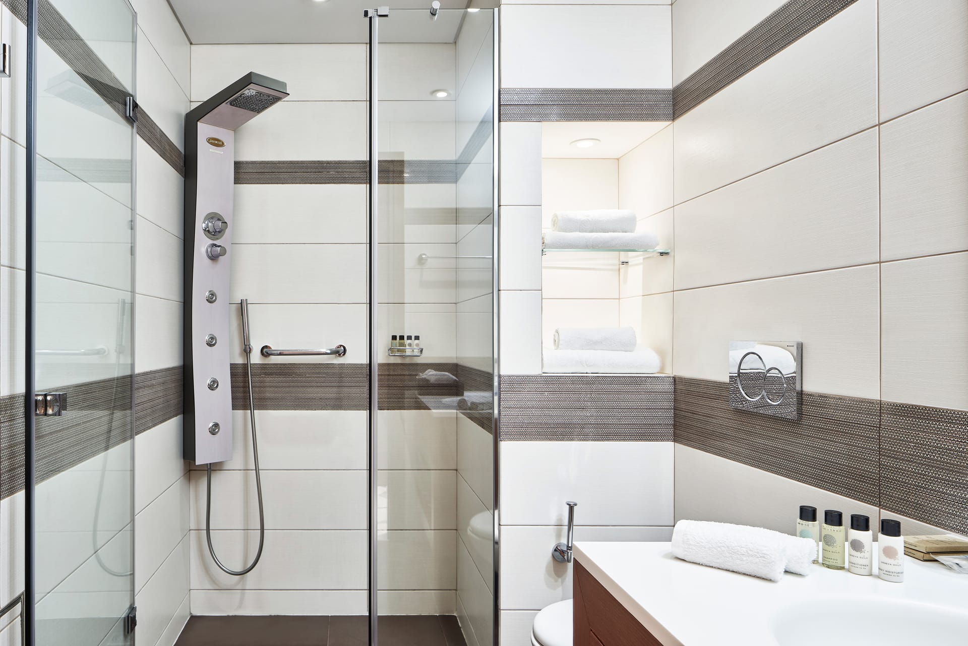 Bellevue On The Beach Suites - KSUISV - 17