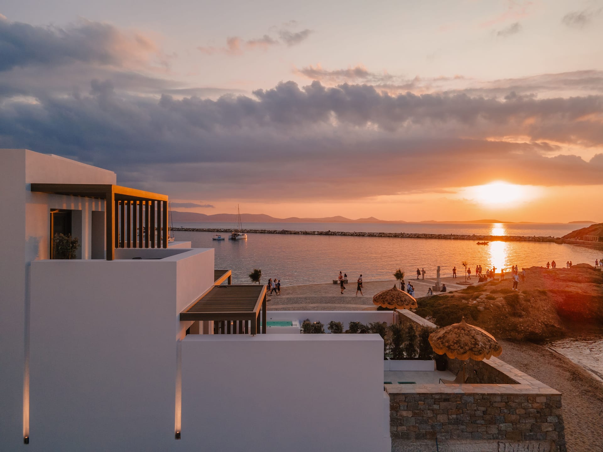 Rhyton Sea View Estate